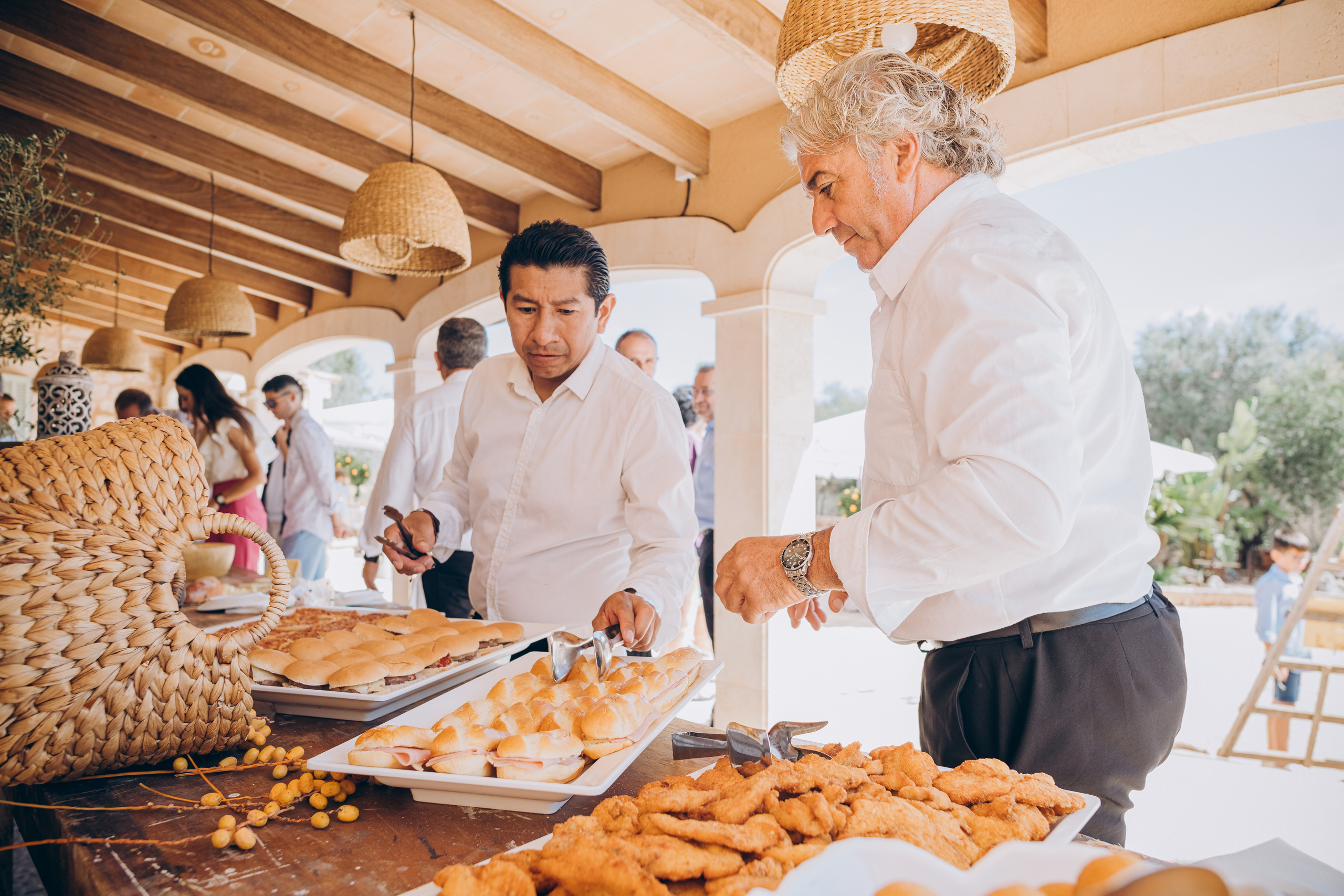 The sacrament is a family holiday. Фотограф у Пальма де Майорка