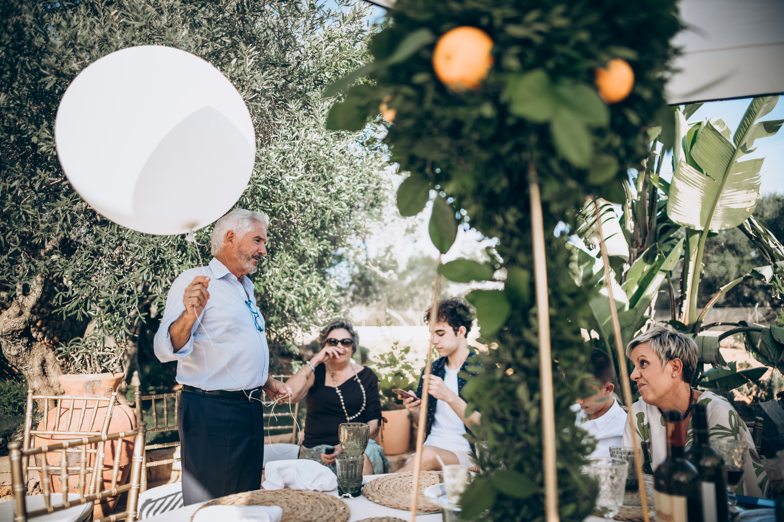 The sacrament is a family holiday. Фотограф у Пальма де Майорка