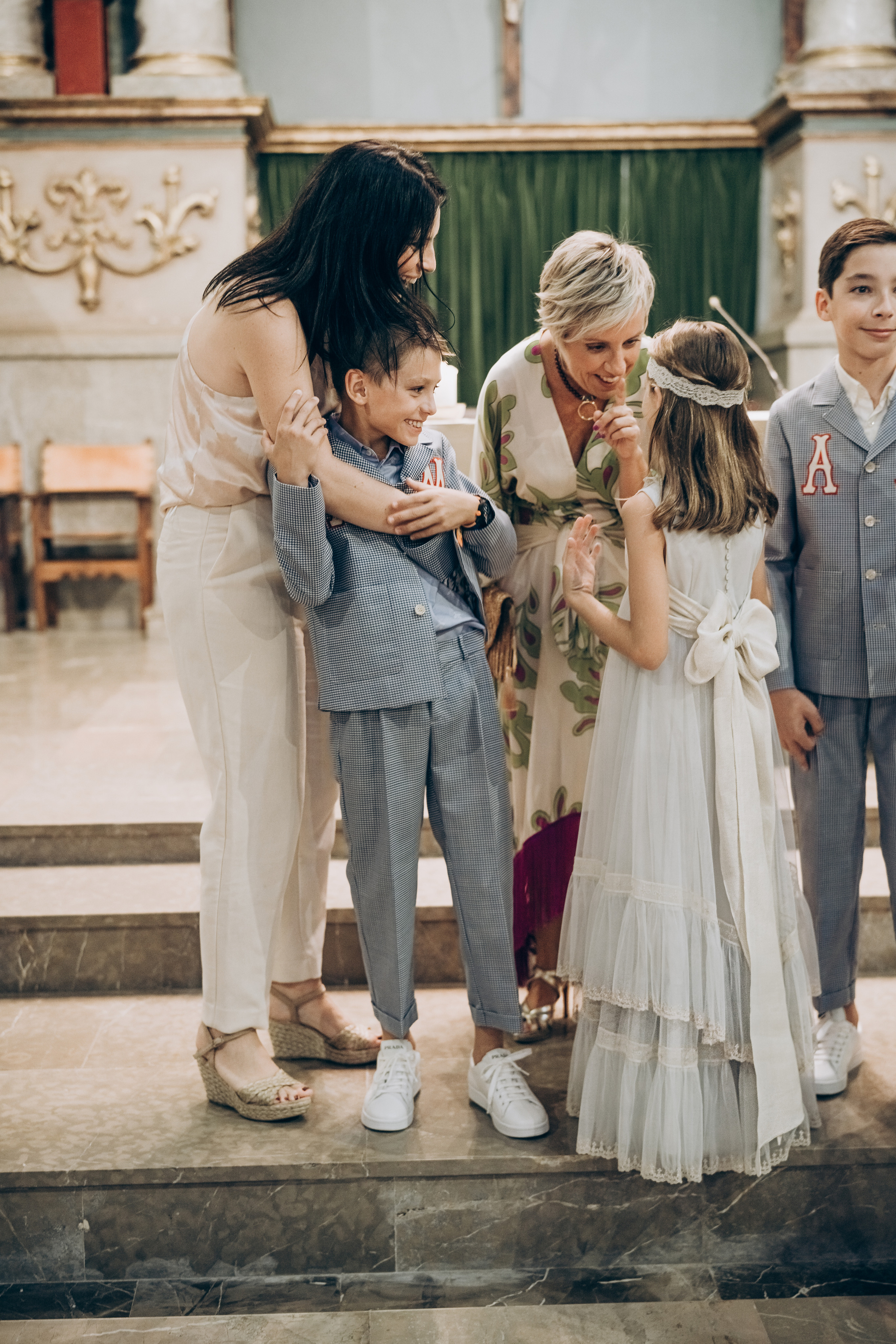 The sacrament is a family holiday. Фотограф у Пальма де Майорка