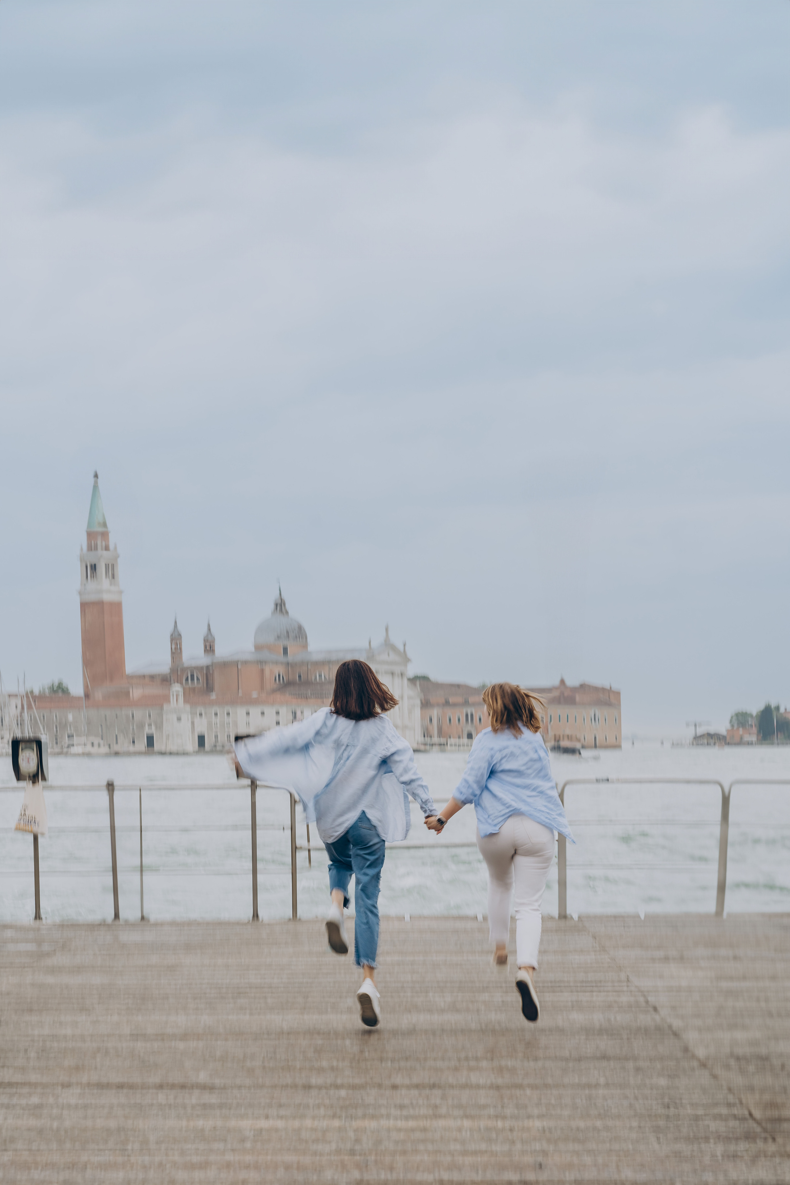 Trip of 2 best friends. Фотограф у Пальма де Майорка