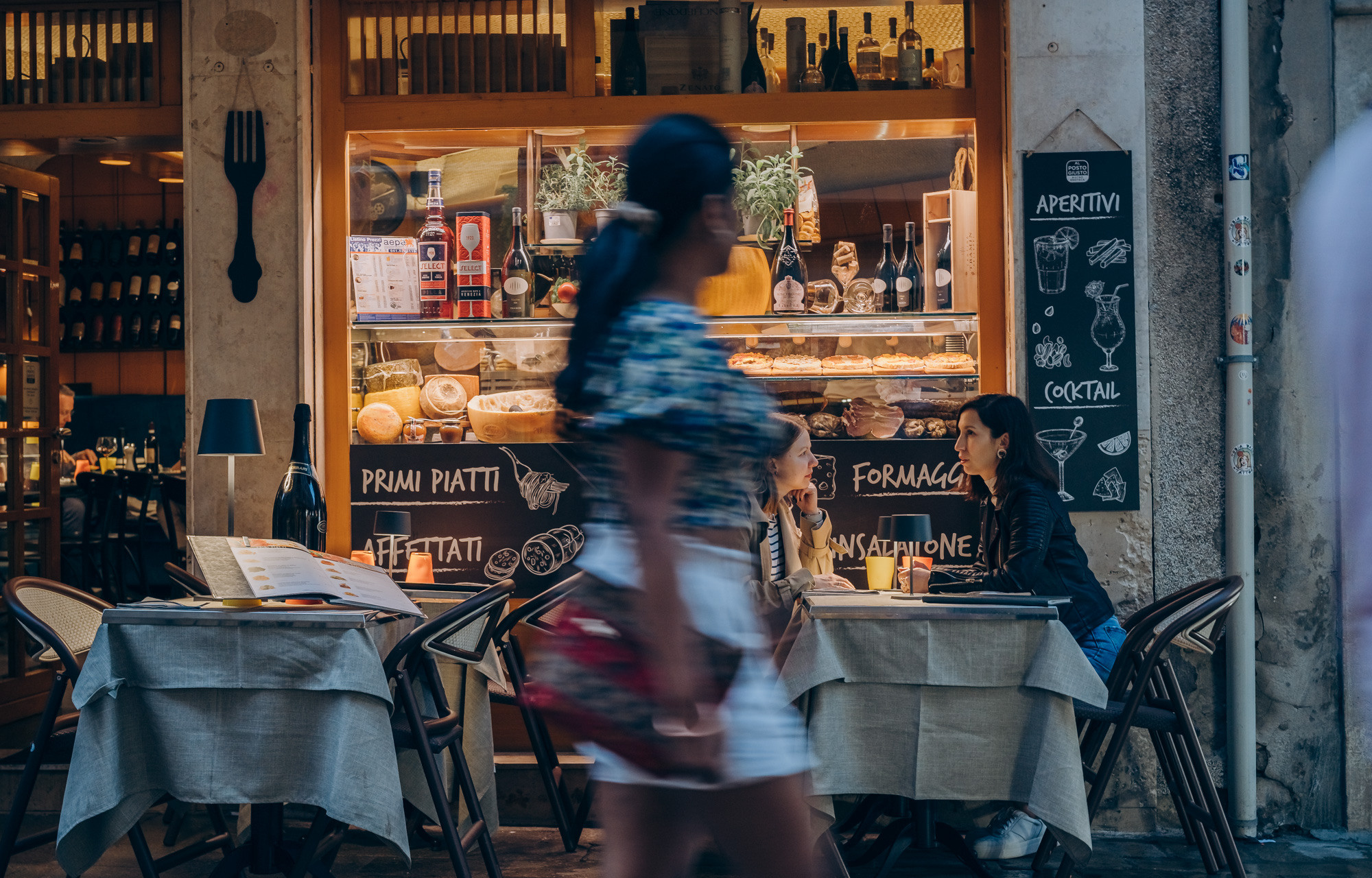 Trip of 2 best friends. Фотограф у Пальма де Майорка