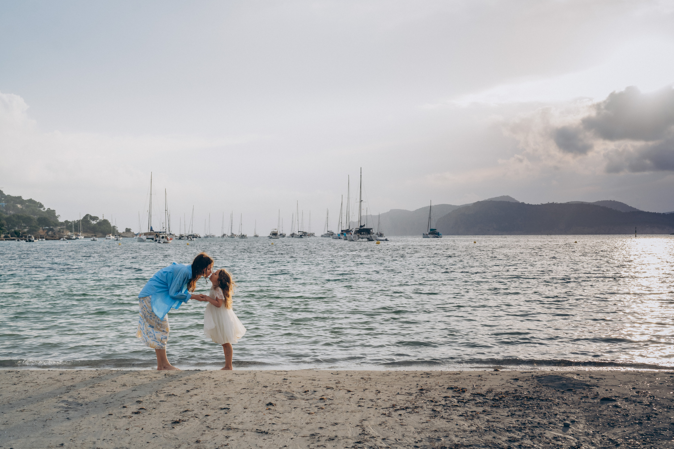 Girls vacation. Photographer in Mallorca