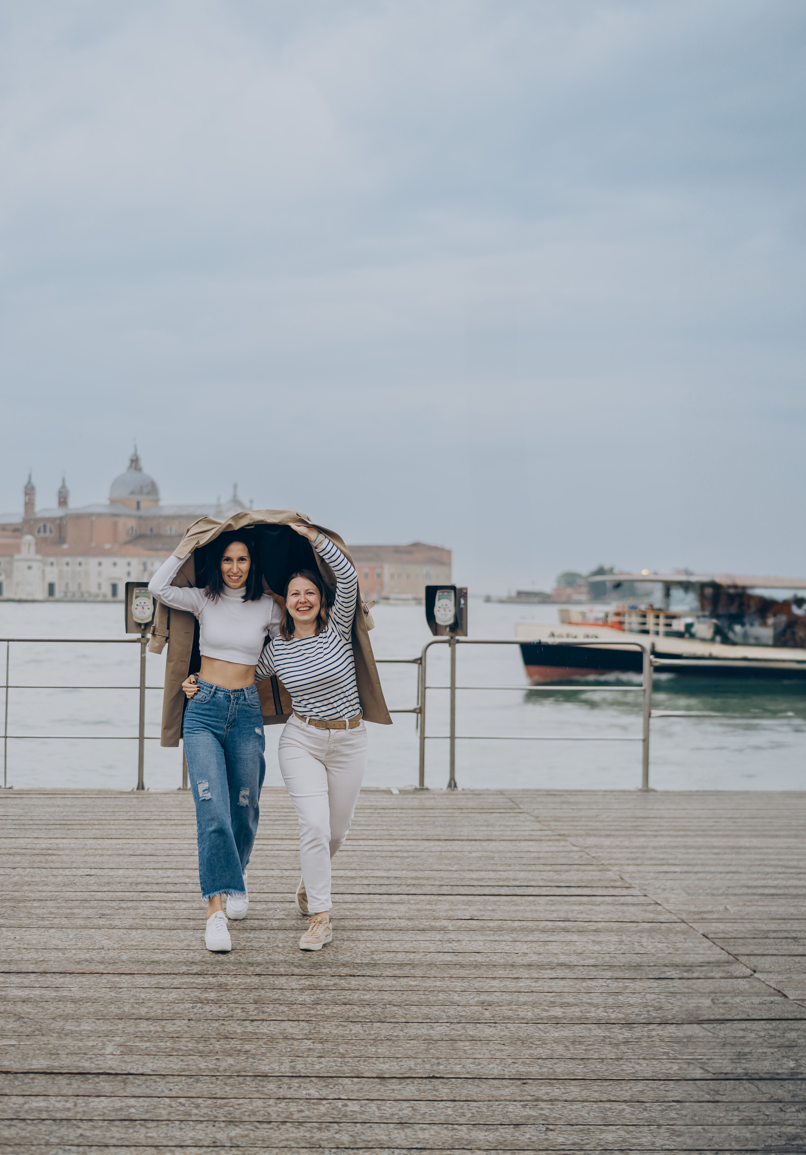 Trip of 2 best friends. Фотограф у Пальма де Майорка