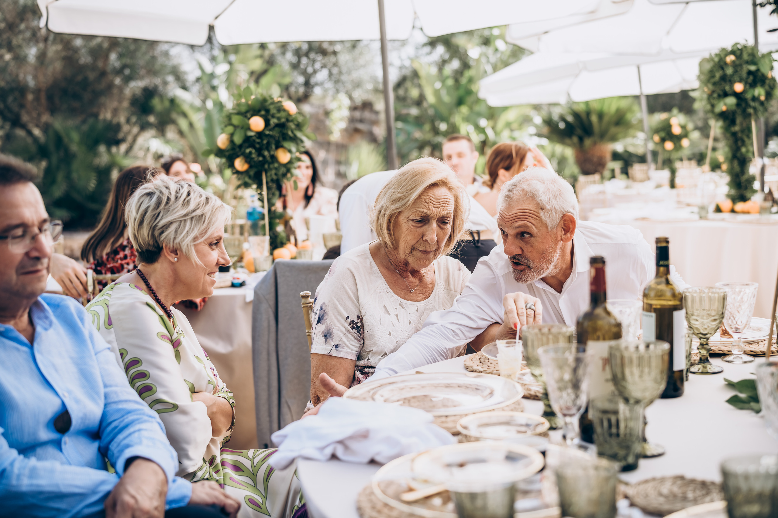 The sacrament is a family holiday. Фотограф у Пальма де Майорка