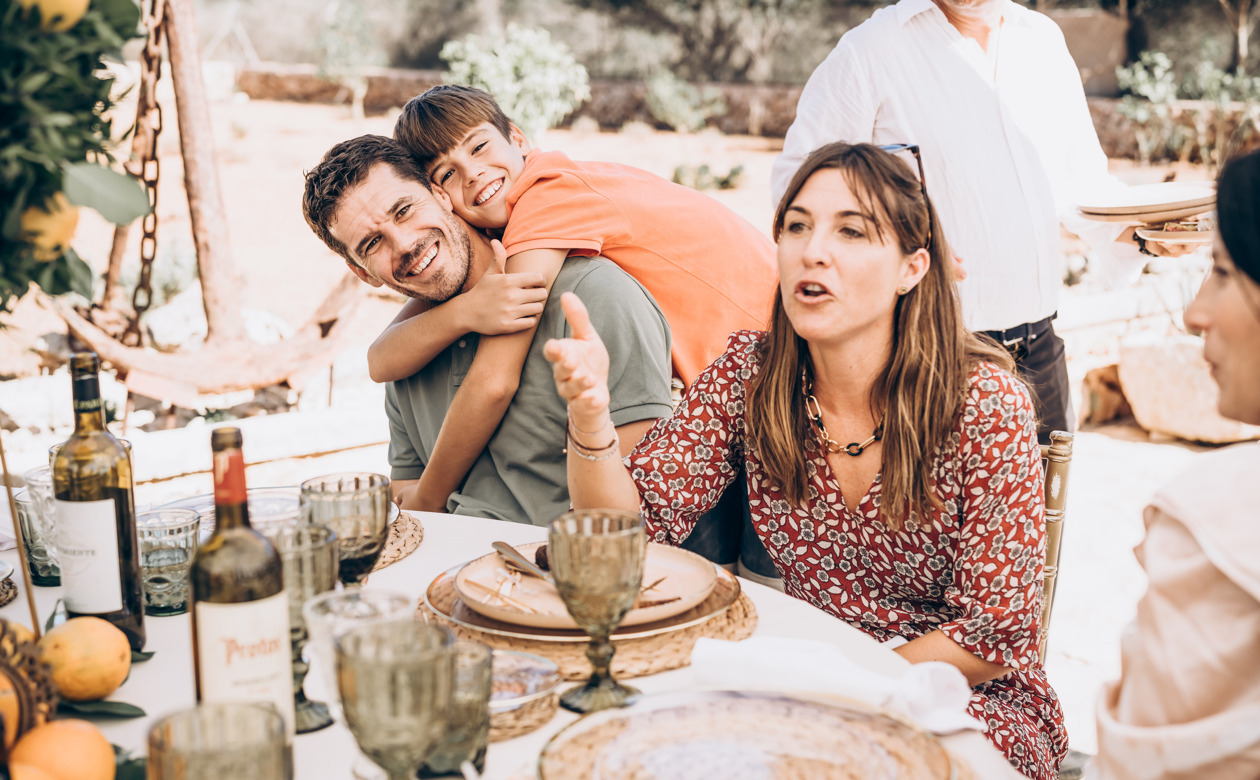 The sacrament is a family holiday. Фотограф у Пальма де Майорка