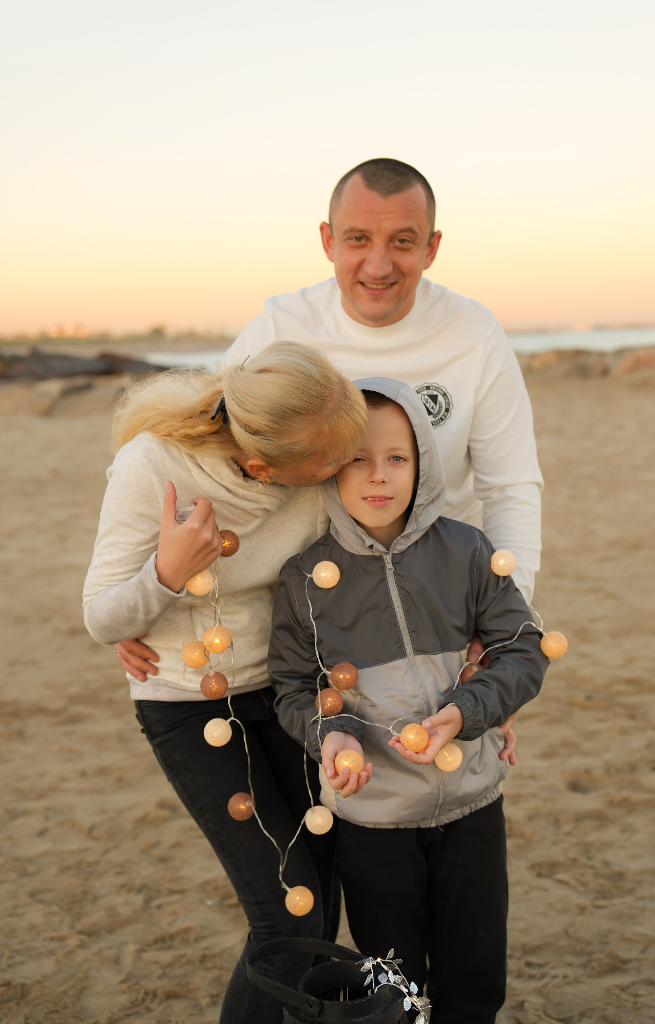 VIKA Y FAMILIA. Fotógrafa Olena Petryk. Realizo sesiones de fotos en Puerto de Sagunto