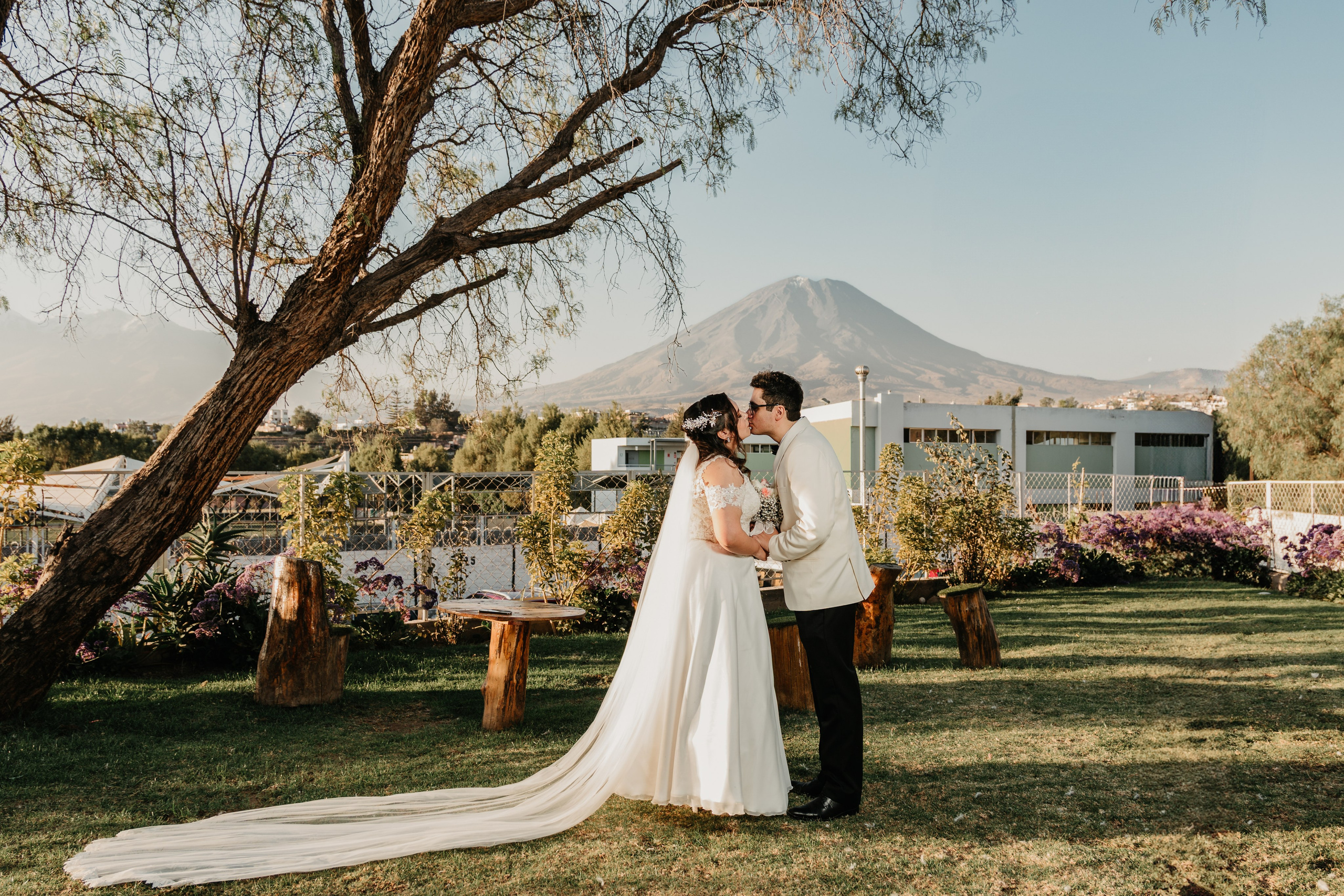 VANIA + LUIS BODA CIVIL. Studio KVTA | Fotografía y Video de Bodas en Arequipa