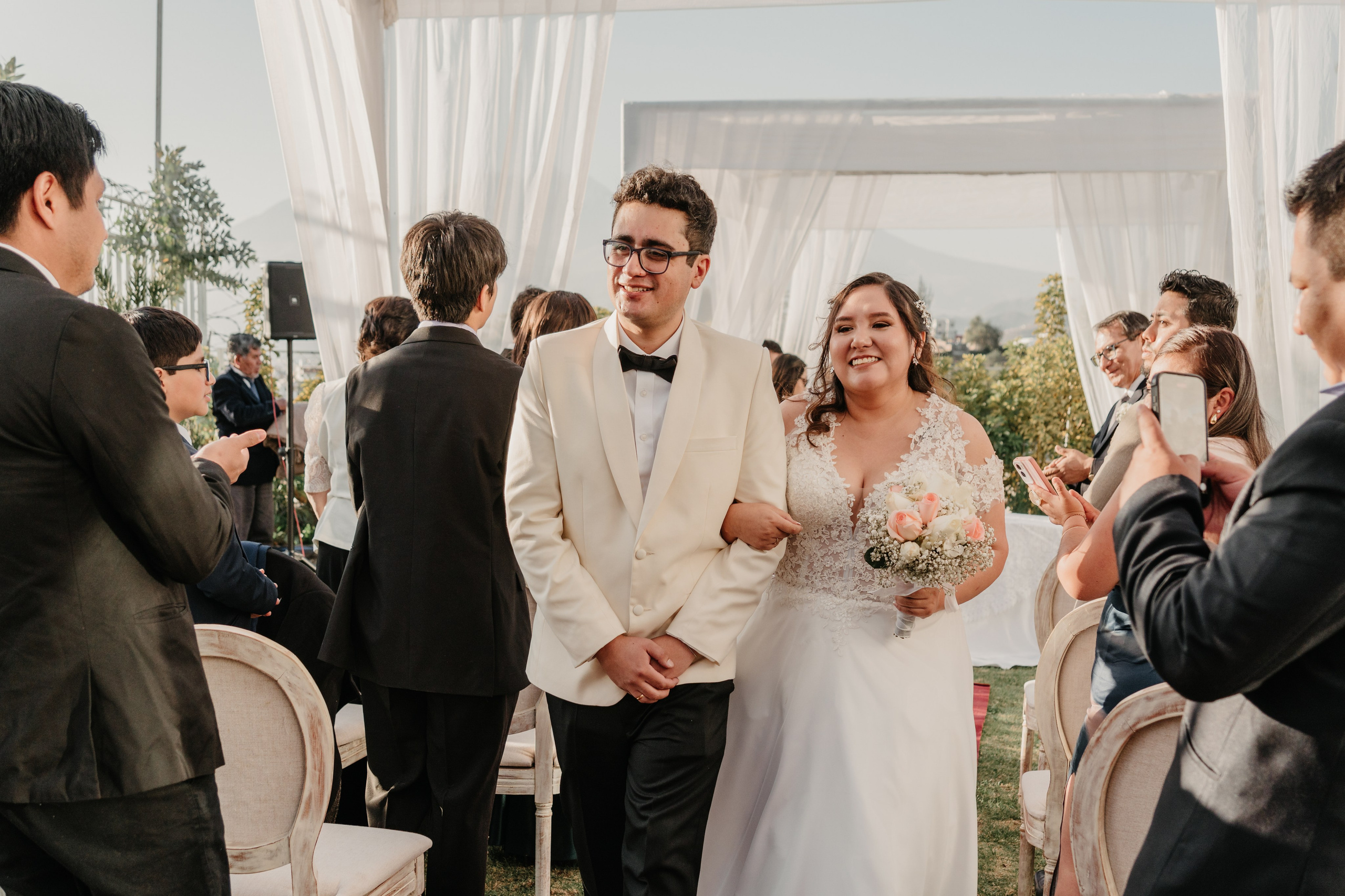 VANIA + LUIS BODA CIVIL. Studio KVTA | Fotografía y Video de Bodas en Arequipa