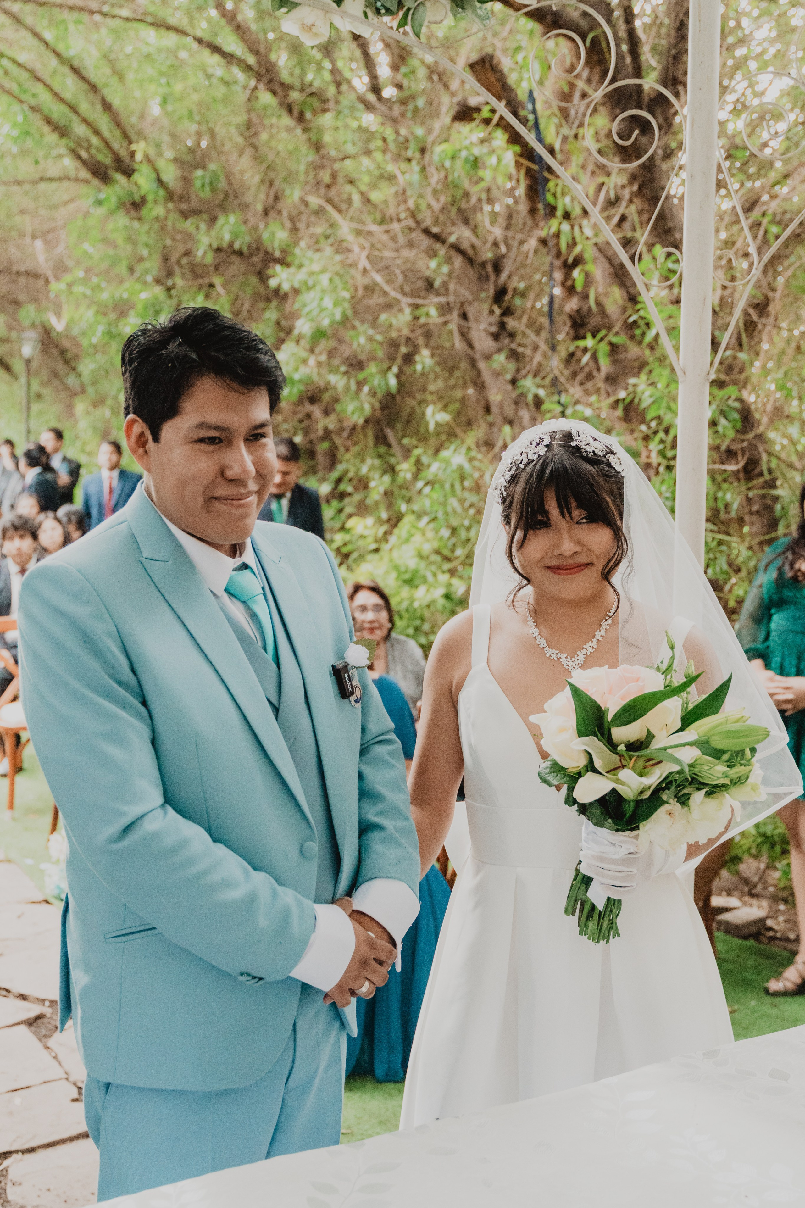 STEISY + EMMANUEL | BODA RELIGIOSA. Studio KVTA | Fotografía y Video de Bodas en Arequipa
