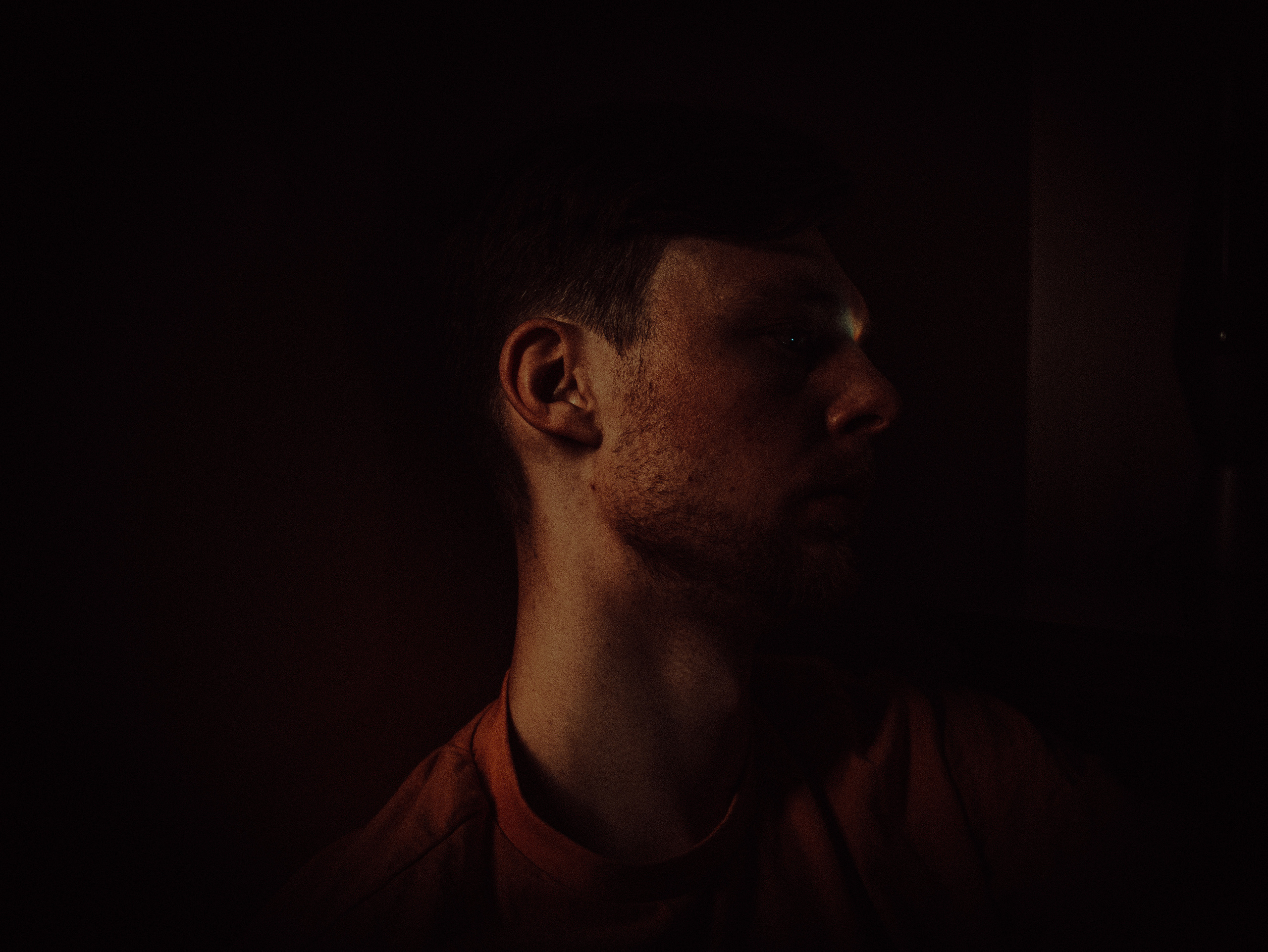 Look beyond the light, conceptual self-portrait Dimitri Ilkov