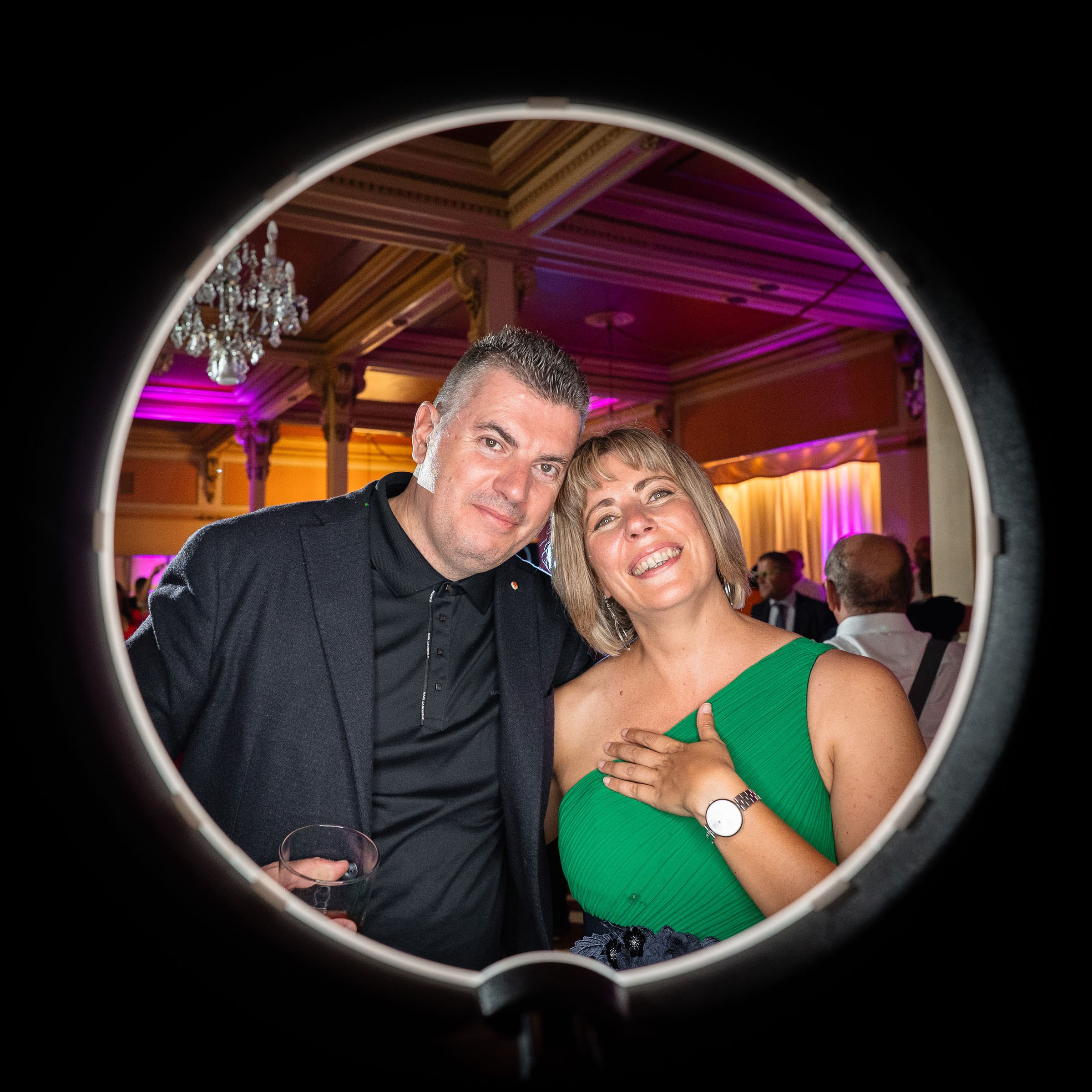 Photocircle y fotos de boda de Andrea y Jose en el Casino de Huesca. PIXLOVE - Fotógrafos de bodas Huesca Pirineos Zaragoza