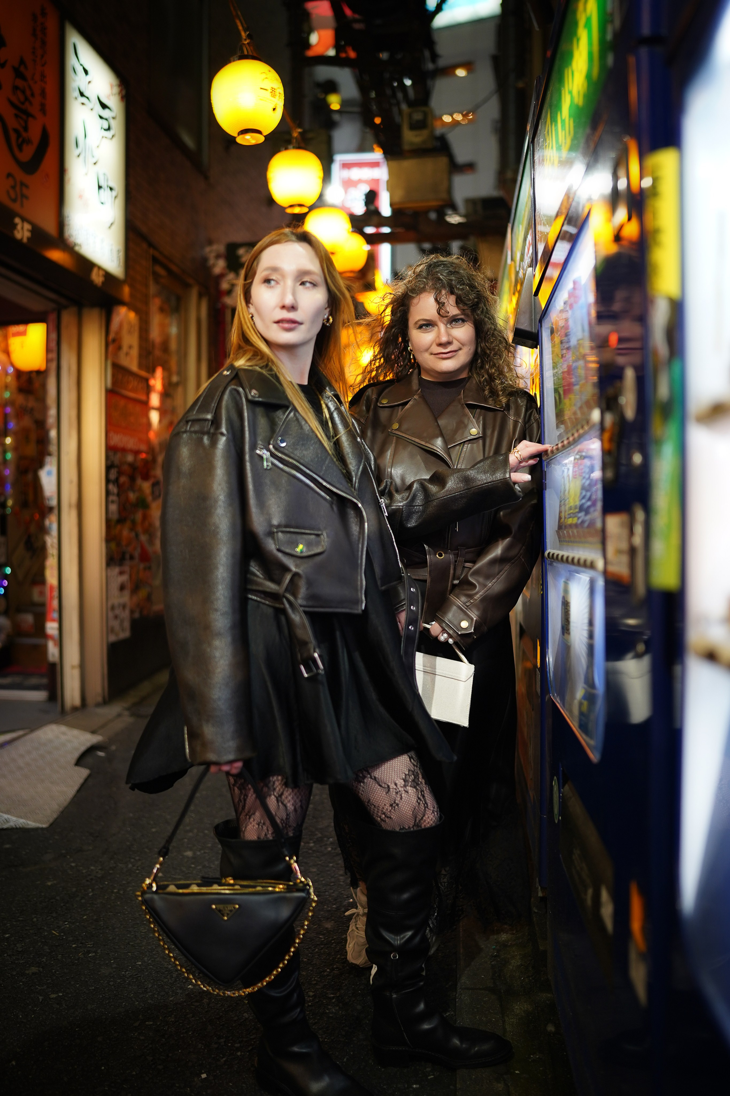 Вечерняя съёмка в Шинжуку. Фотограф в Токио Япония