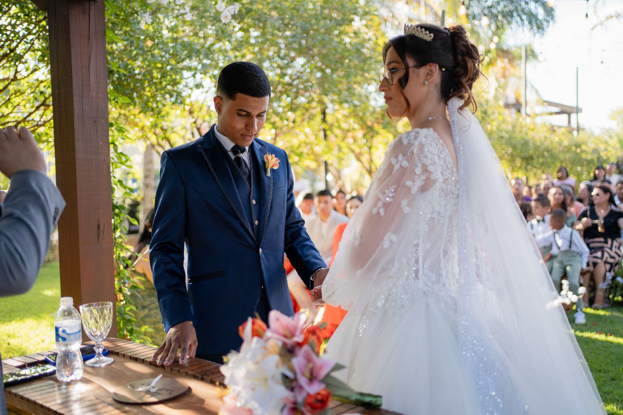 Larissa & Vinicius — Espaço Faveral / Aararaquara. Robson Colaço