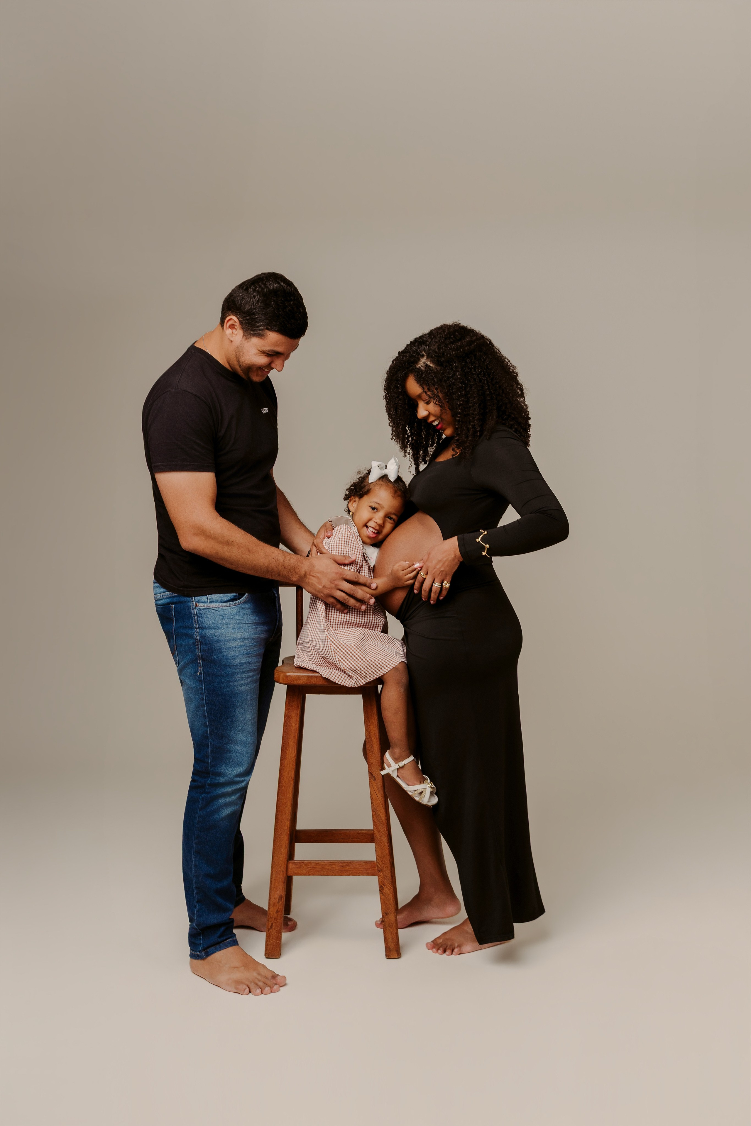 Verena à espera de Júlia. Estúdio Natani Fotografia