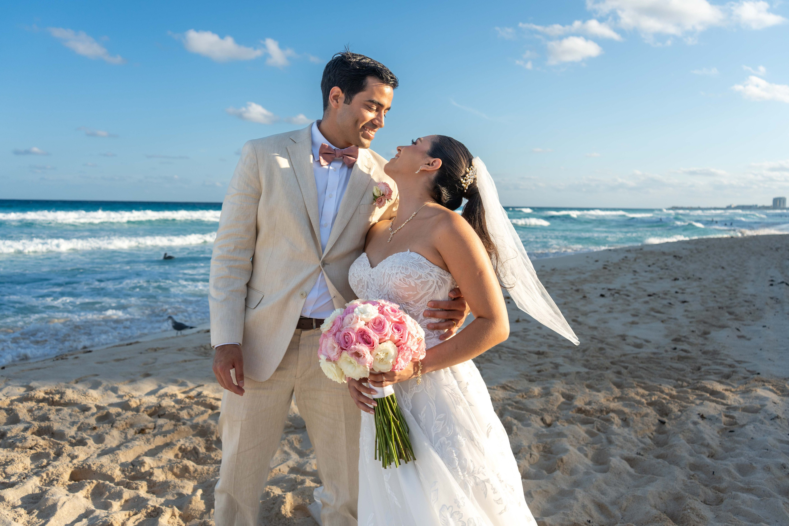 Wedding Photo Cancun. Alfredo Vazquez Wedding Films & Photography | Mexico & Destination Weddings