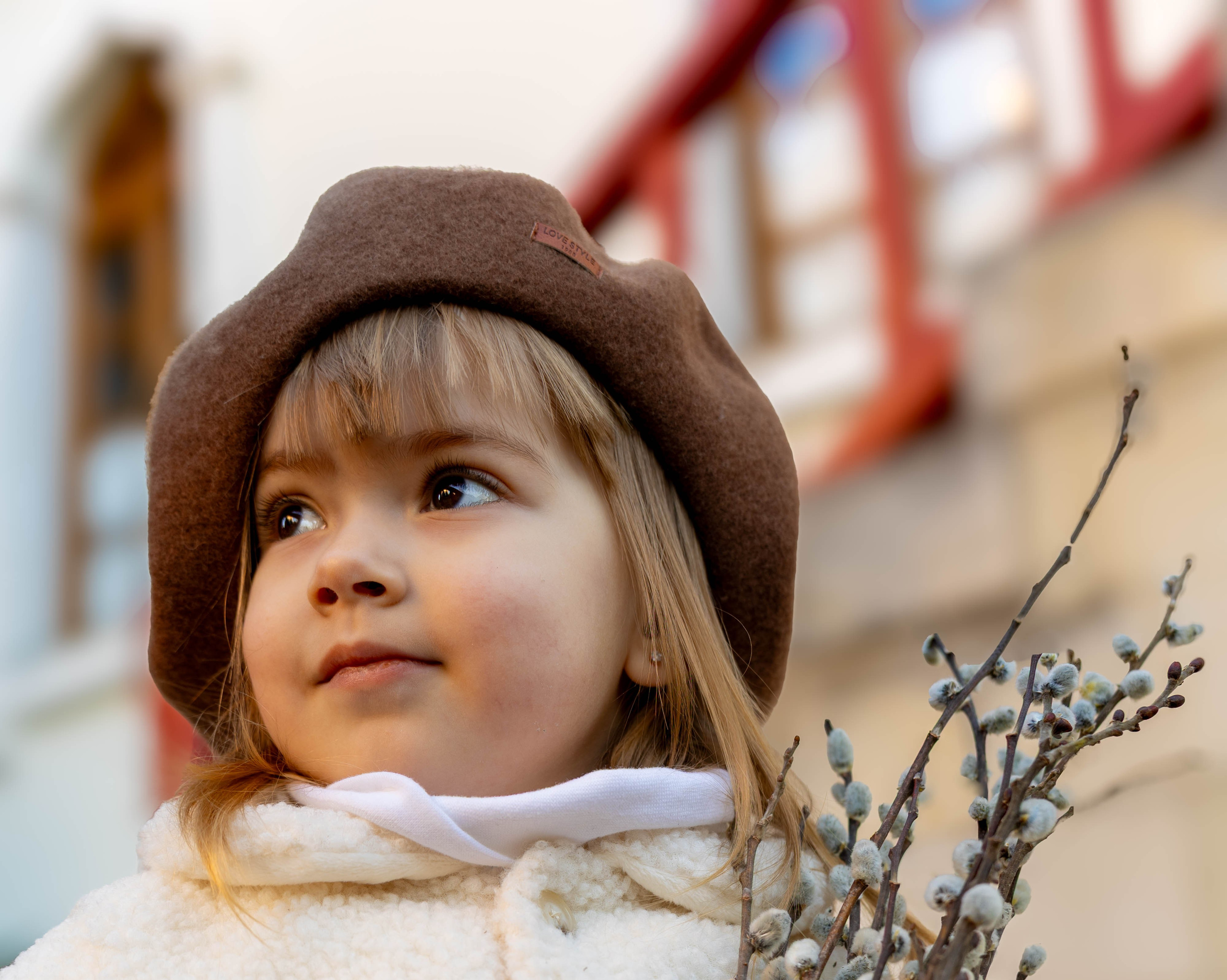 Фотосессия ребенка в вербное воскресенье. Семейный фотограф в Кишиневе, Молдова Врабий Ольга