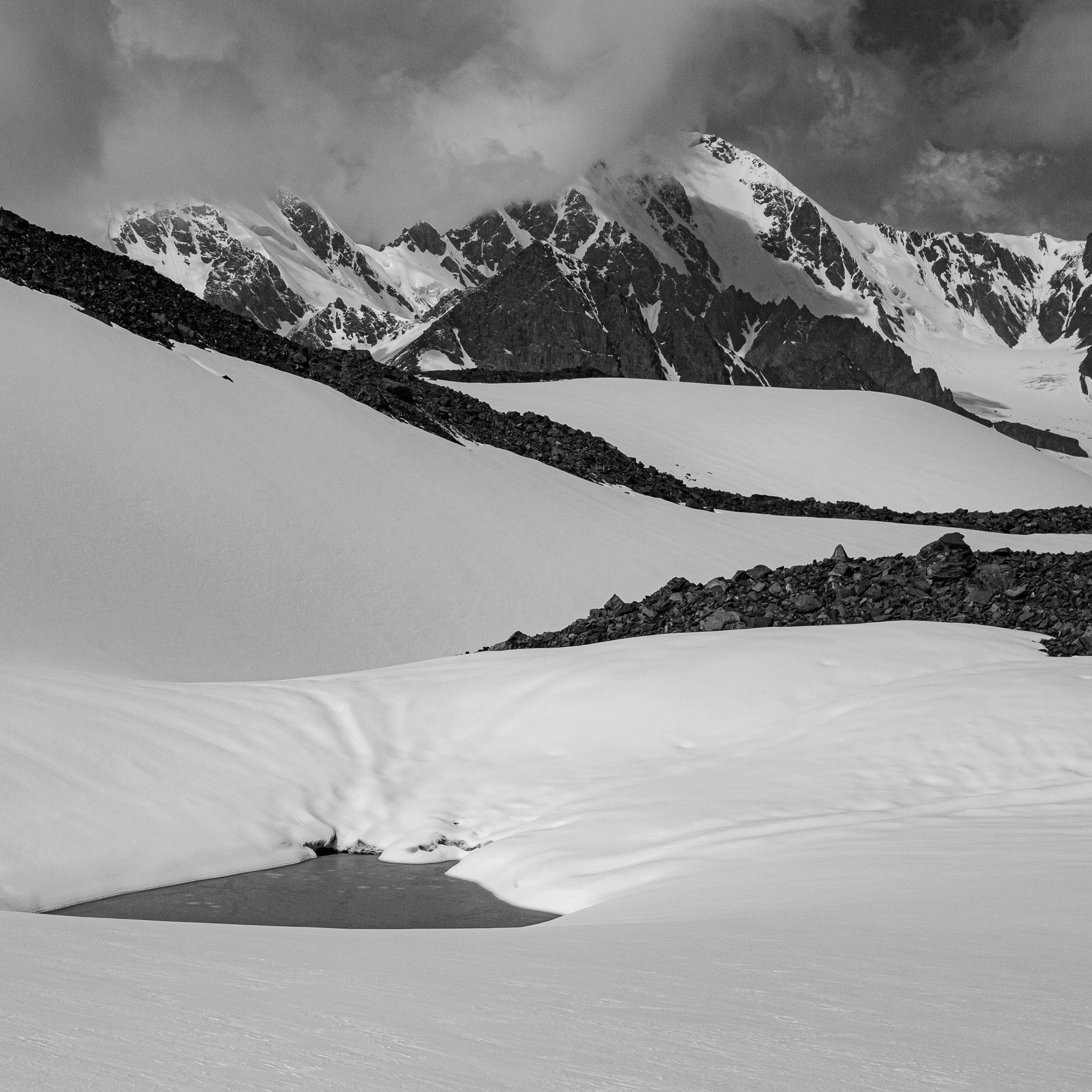Snow Mountains. Vitalii Krepak — Gonzo Fotografie