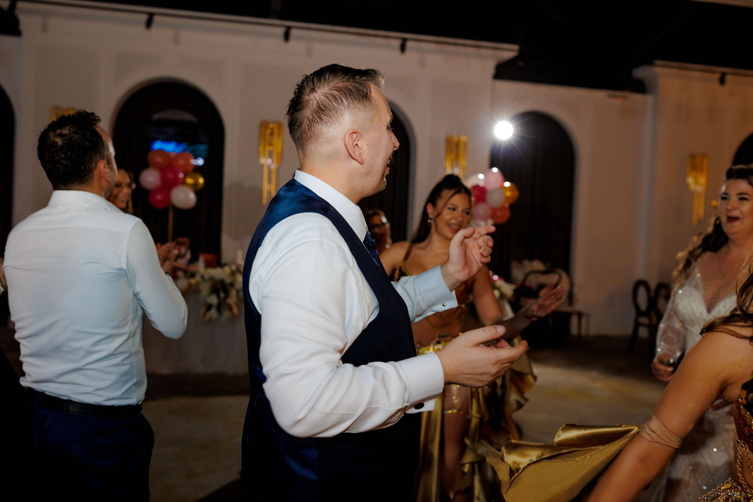 Povestea voastră, regizată de noi |Cristi Turculet Videograf Nuntă Suceava | wedding highlight. Servicii foto-video profesionale, pentru momente de neuitat