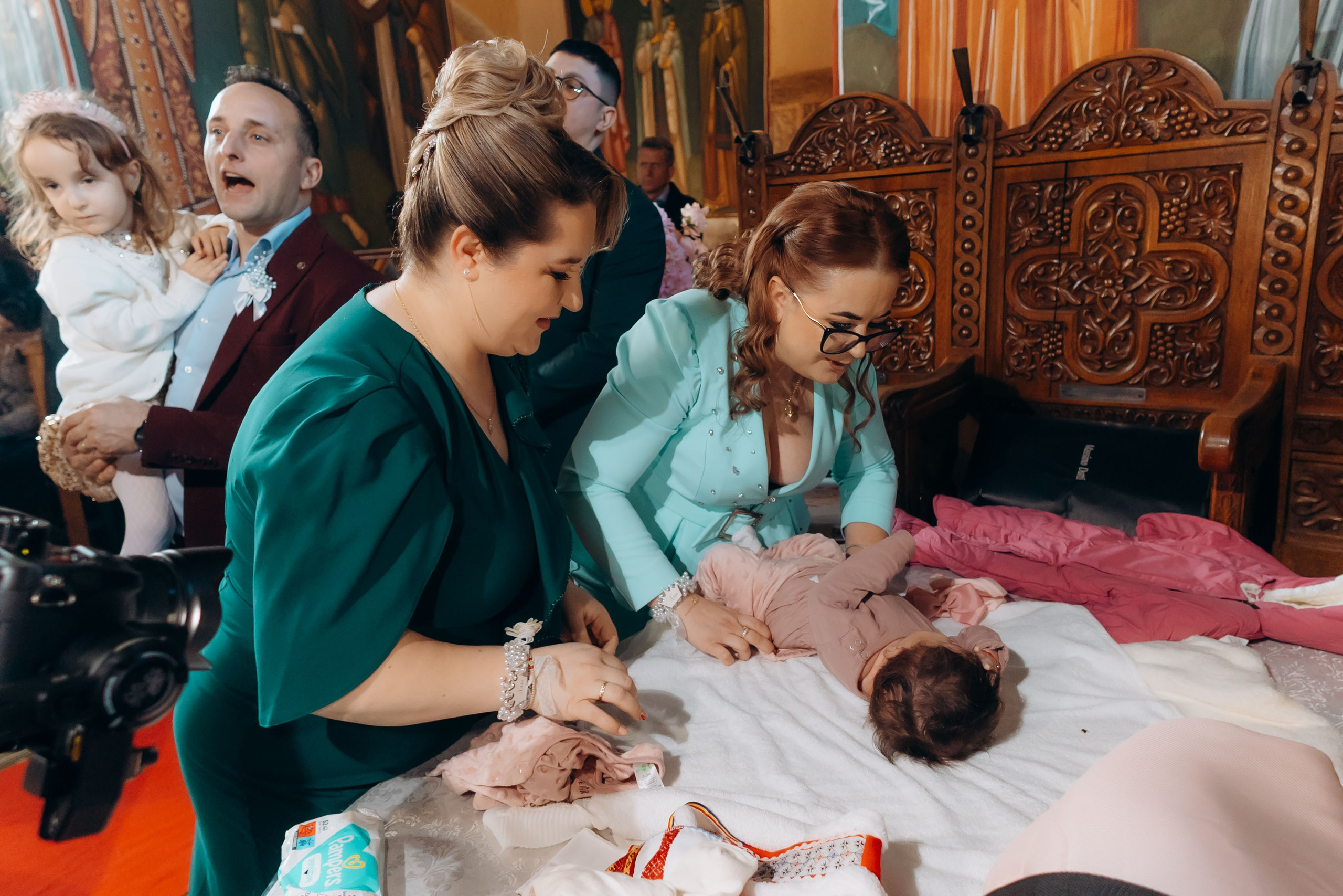 Povestea voastră, regizată de noi |Cristi Turculet Videograf Nuntă Suceava | wedding highlight. Servicii foto-video profesionale, pentru momente de neuitat