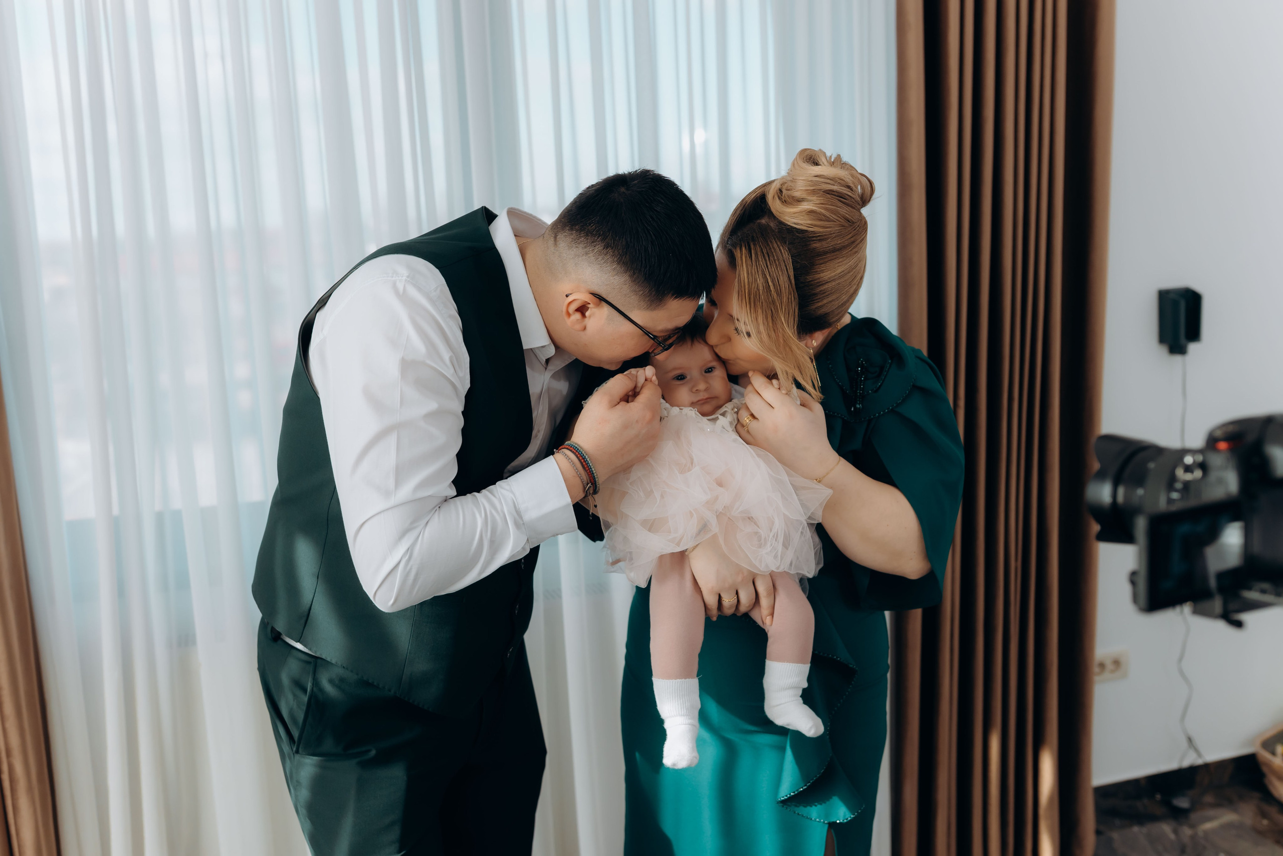 Povestea voastră, regizată de noi |Cristi Turculet Videograf Nuntă Suceava | wedding highlight. Servicii foto-video profesionale, pentru momente de neuitat