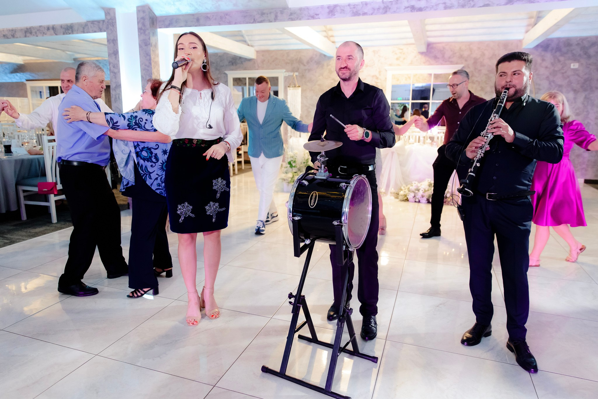 Ioana & Ionuț | Nuntă de poveste la Păstrăvăria Poiana din Mălini județul Suceava. Servicii foto-video profesionale, pentru momente de neuitat