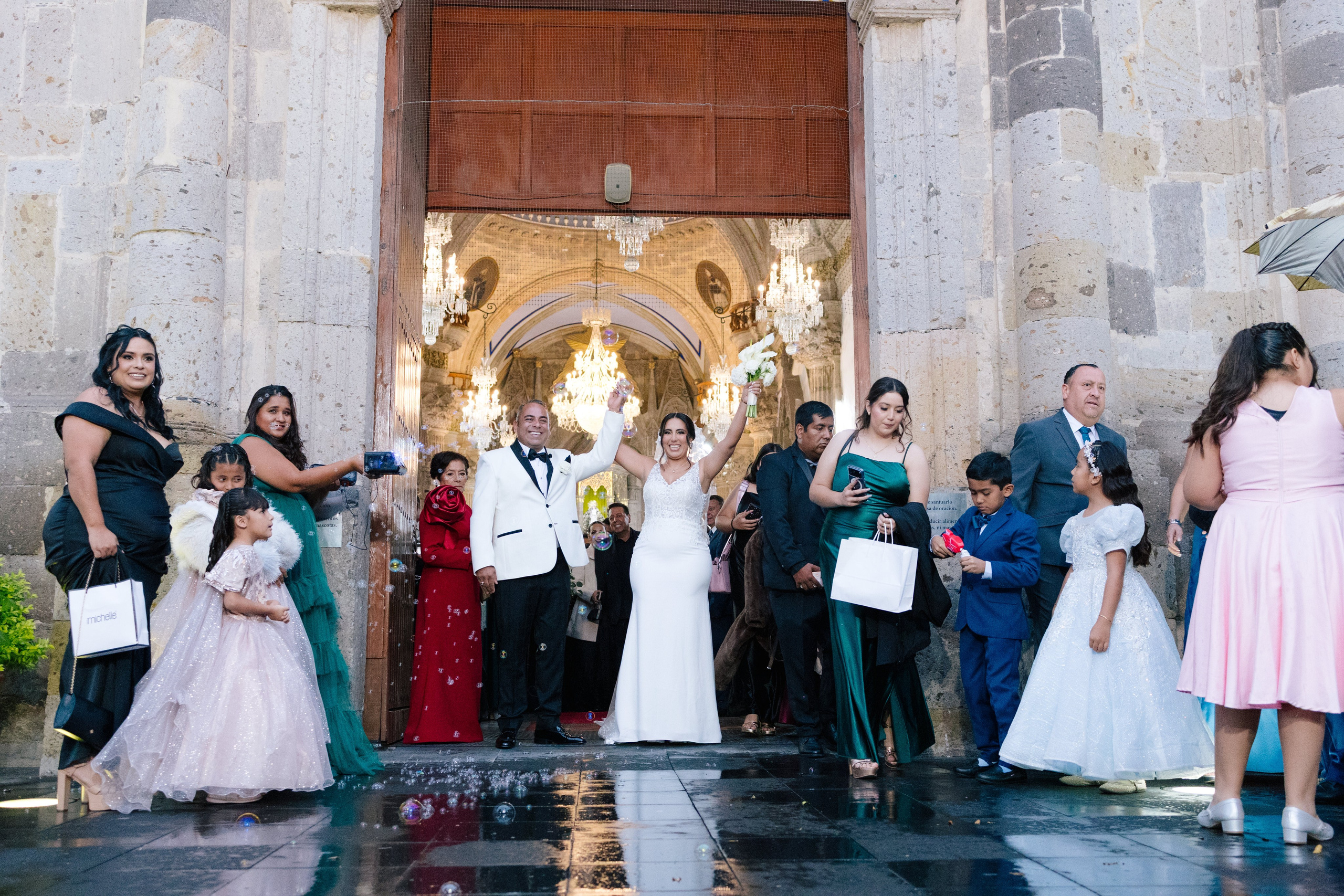 Alejandra y Salvador. Principal