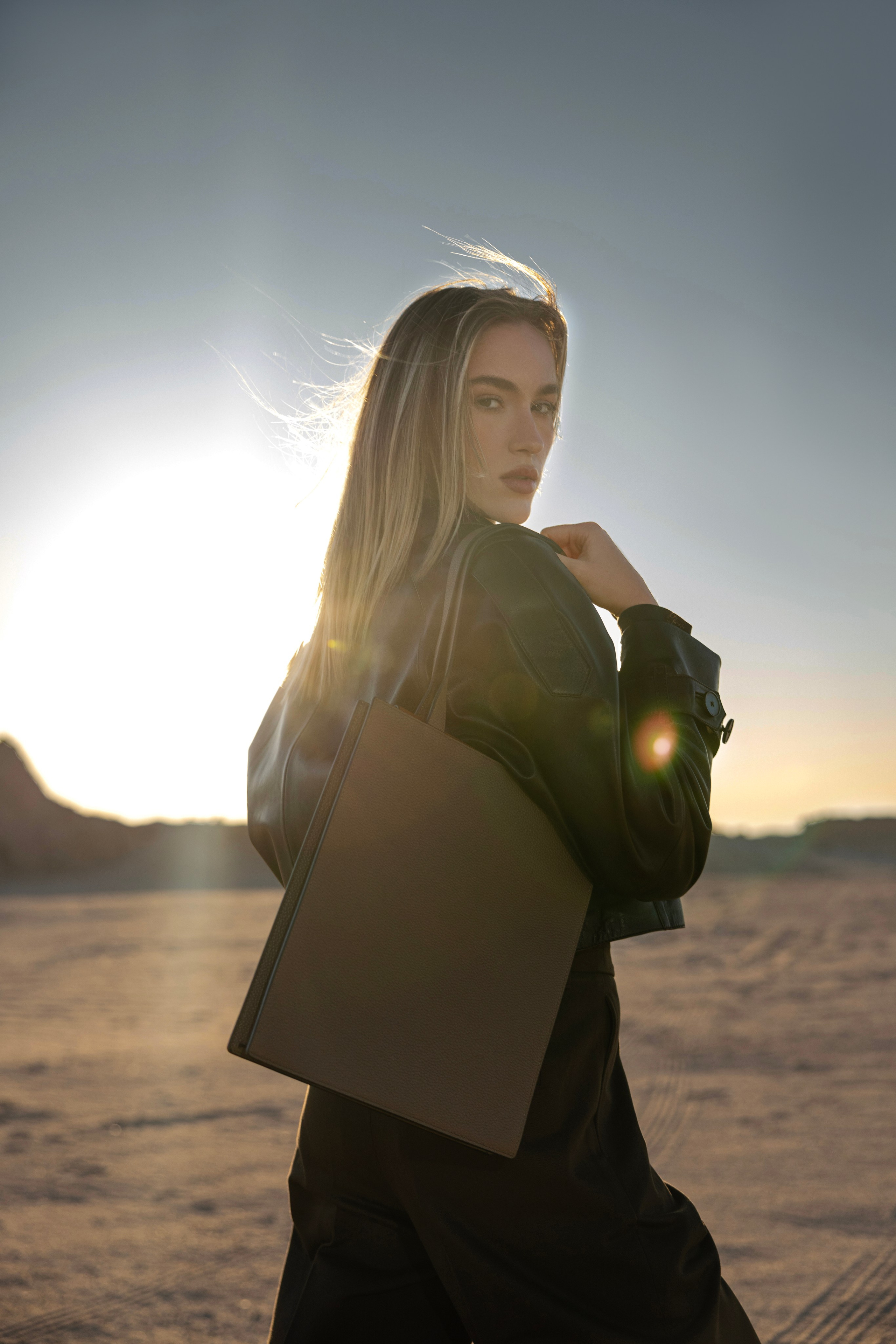 Editorial Fashion Outside. InHype Studio