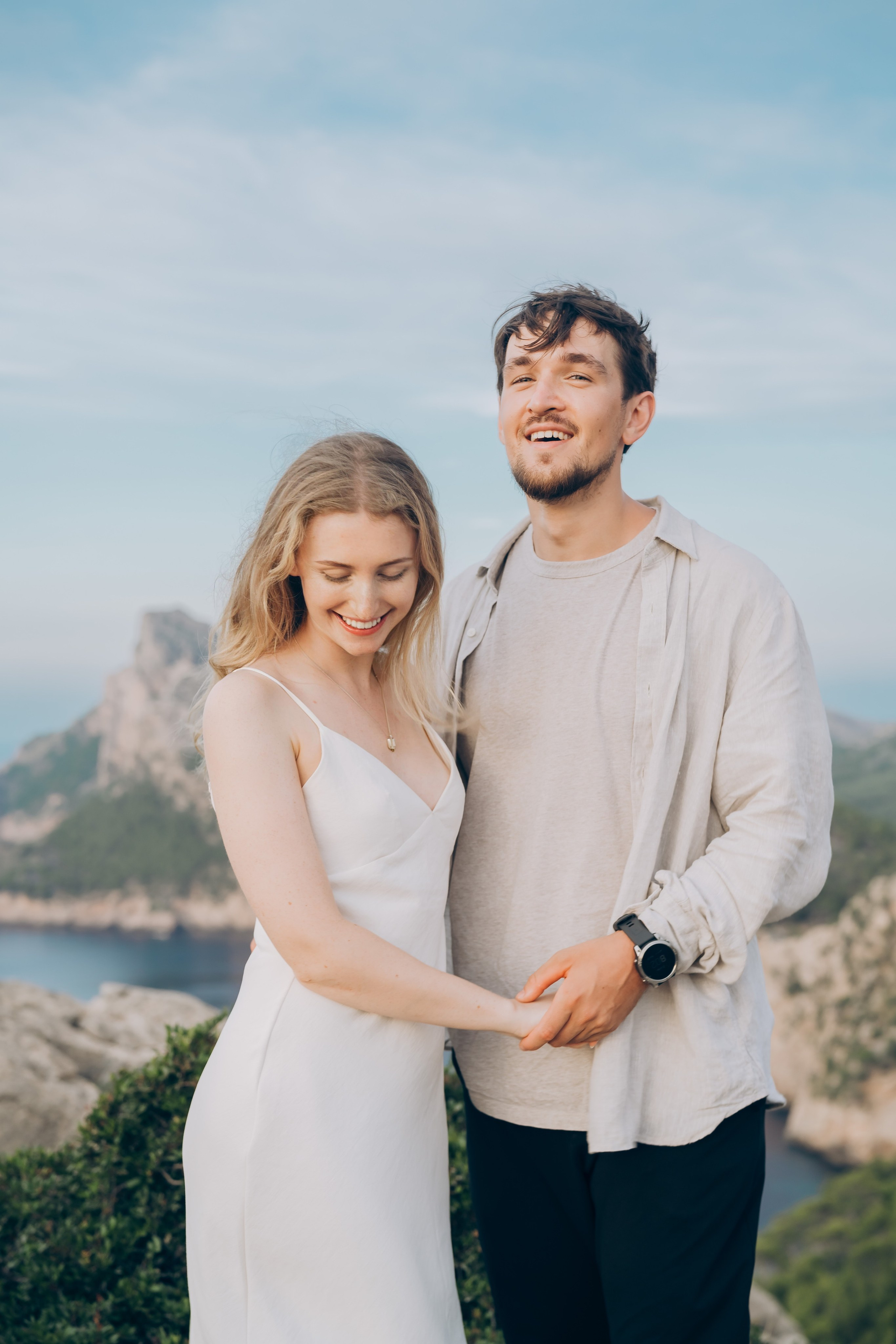 On top of the mountains and by the sea. Фотограф у Пальма де Майорка