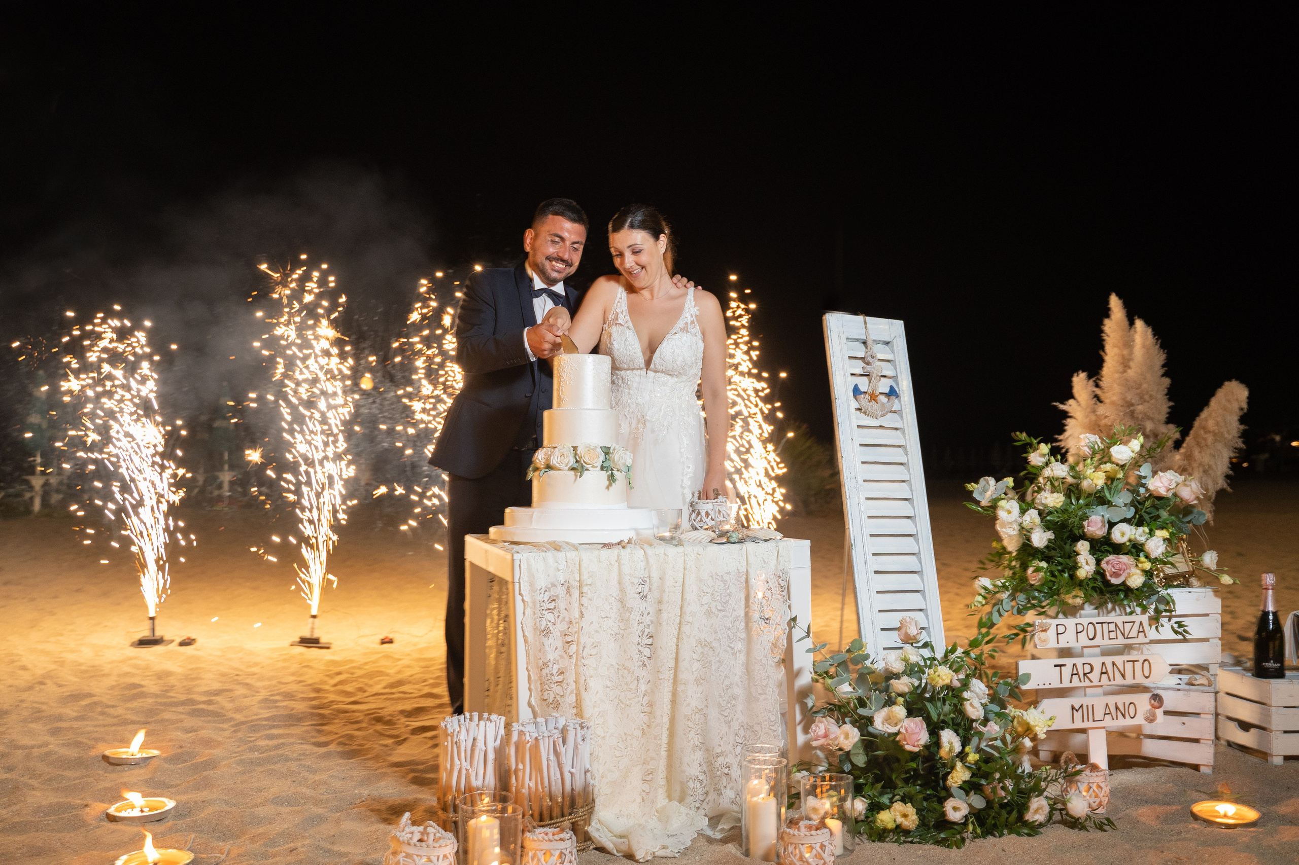Valentina&Armando. Wedding on the beach. Family and wedding photographer in Italy Olga Kulikova