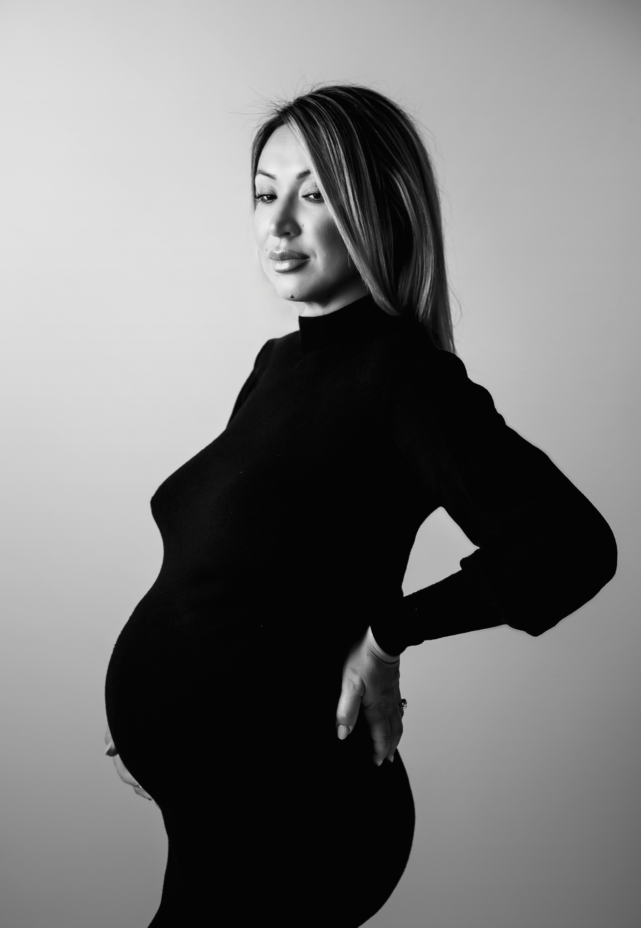 Şedinţe foto Maternitate Constanta - Frumuseţea începutului. Elena Mascan – Fotograf newborn, maternitate, portret, smash the cake & branding personal | La Femme Studio Photograpy|Constanţa