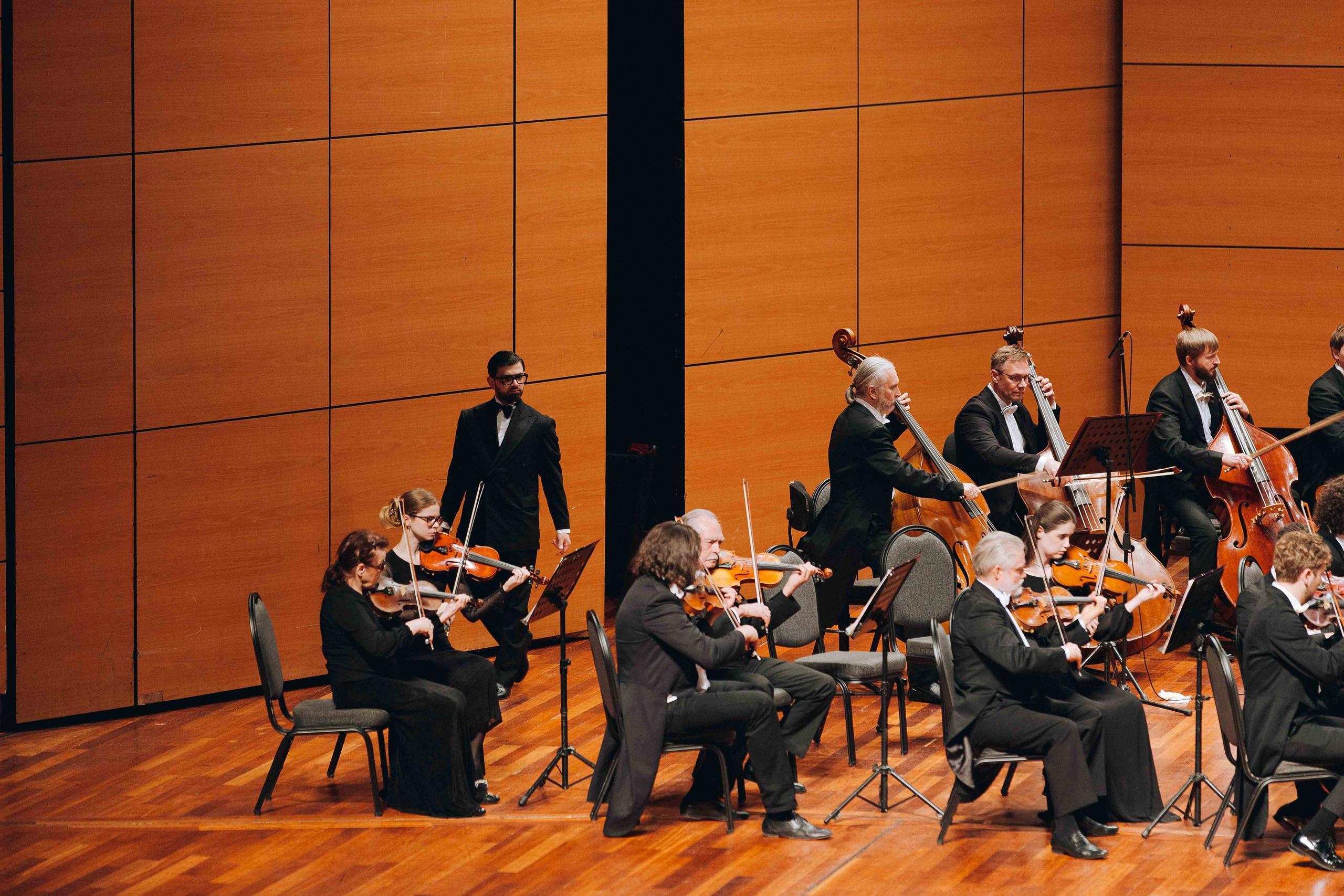The Tchaikovsky Academic Grand Symphony Orchestra in Istanbul. Wedding&Event photographer Ismail Rzayev in Baku
