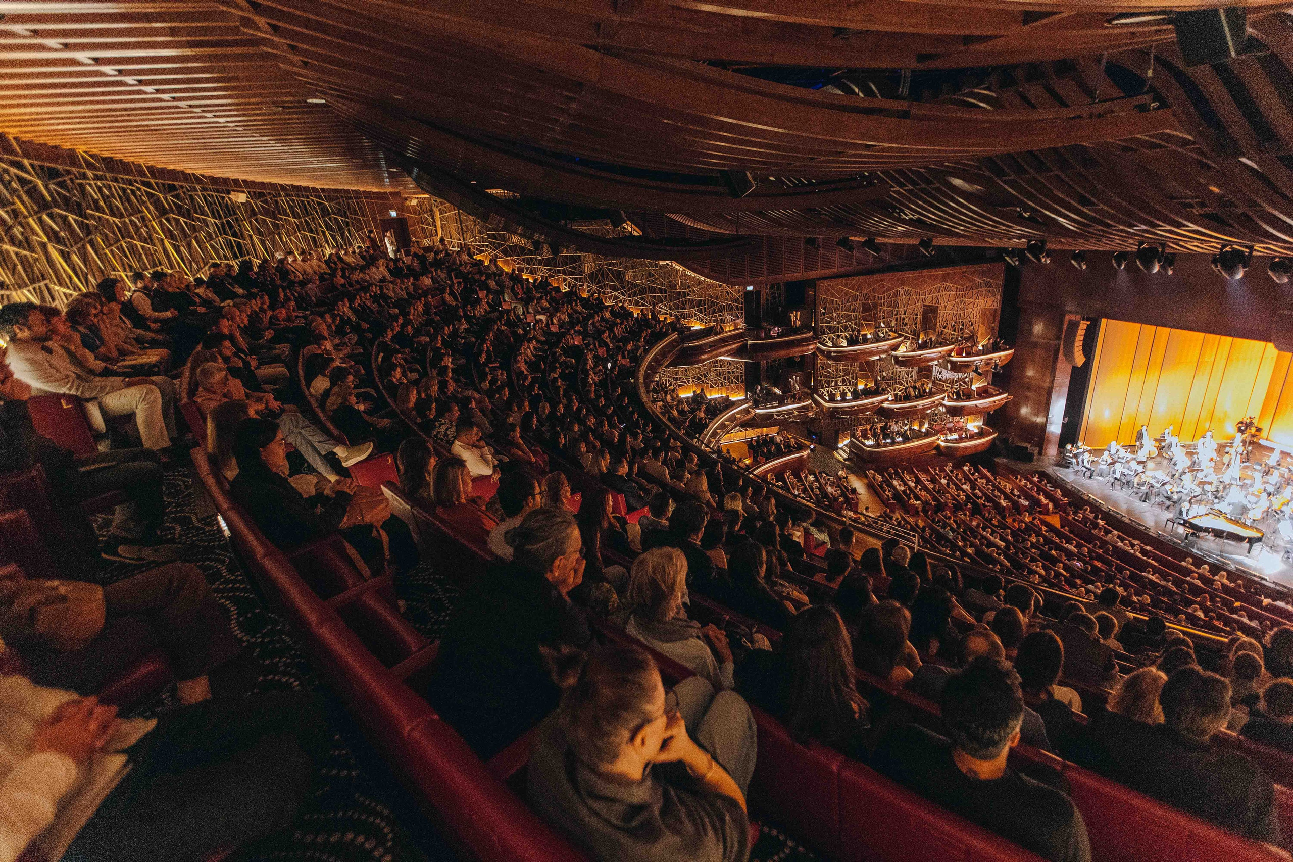 DUBAI OPERA. Wedding&Event photographer Ismail Rzayev in Baku