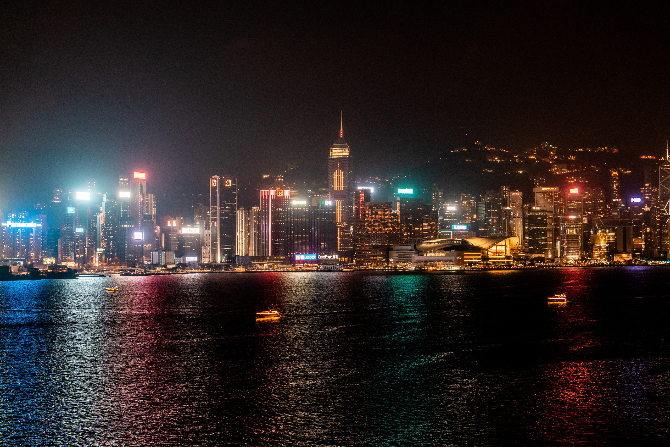 ZKM. ФОТОГРАФ В ГОНКОНГЕ (СВАДЬБЫ, FASHION, СЕМЕЙНЫЕ, МЕРОПРИЯТИЯ, ФОТОПРОГУЛКИ)