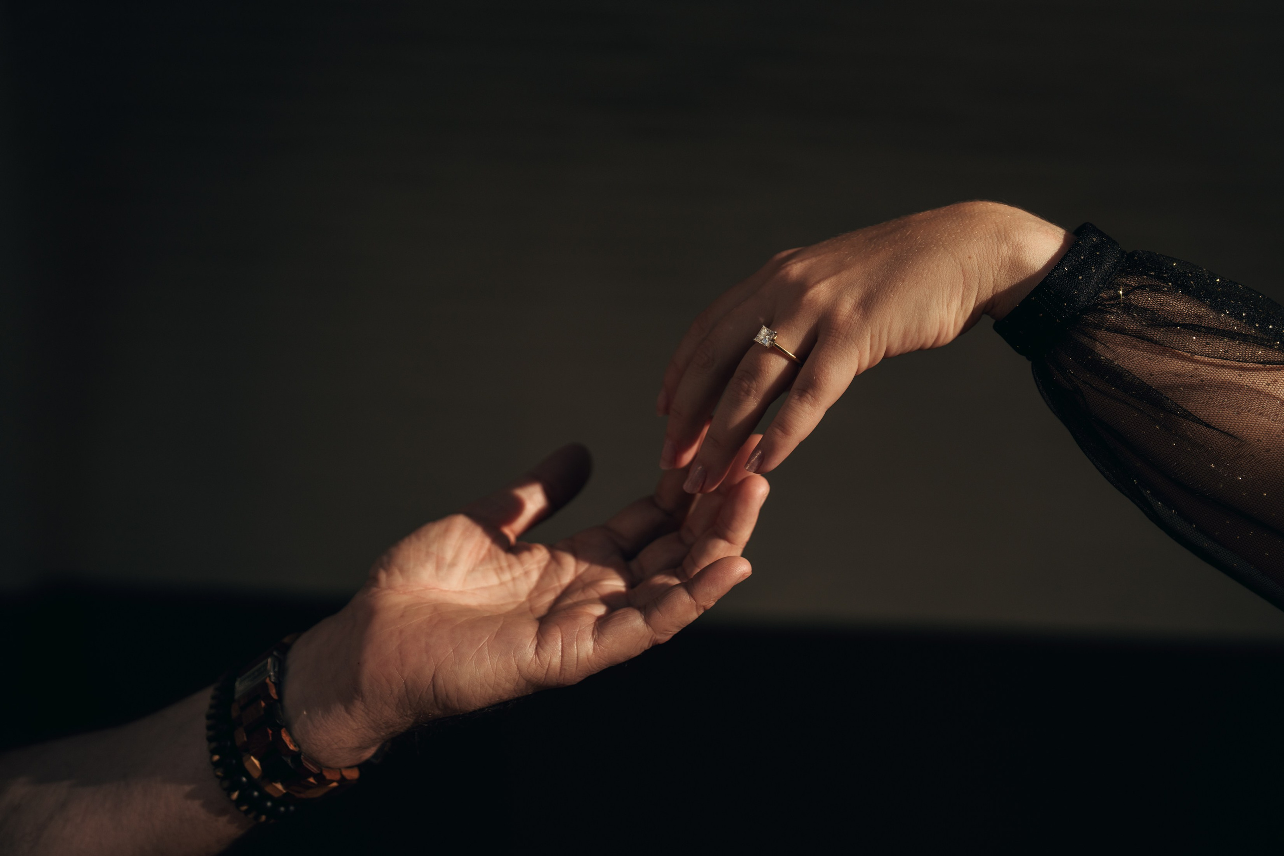 Bri&John. Wedding & elopement photographer Viktoriya Kravtsov. Las Vegas