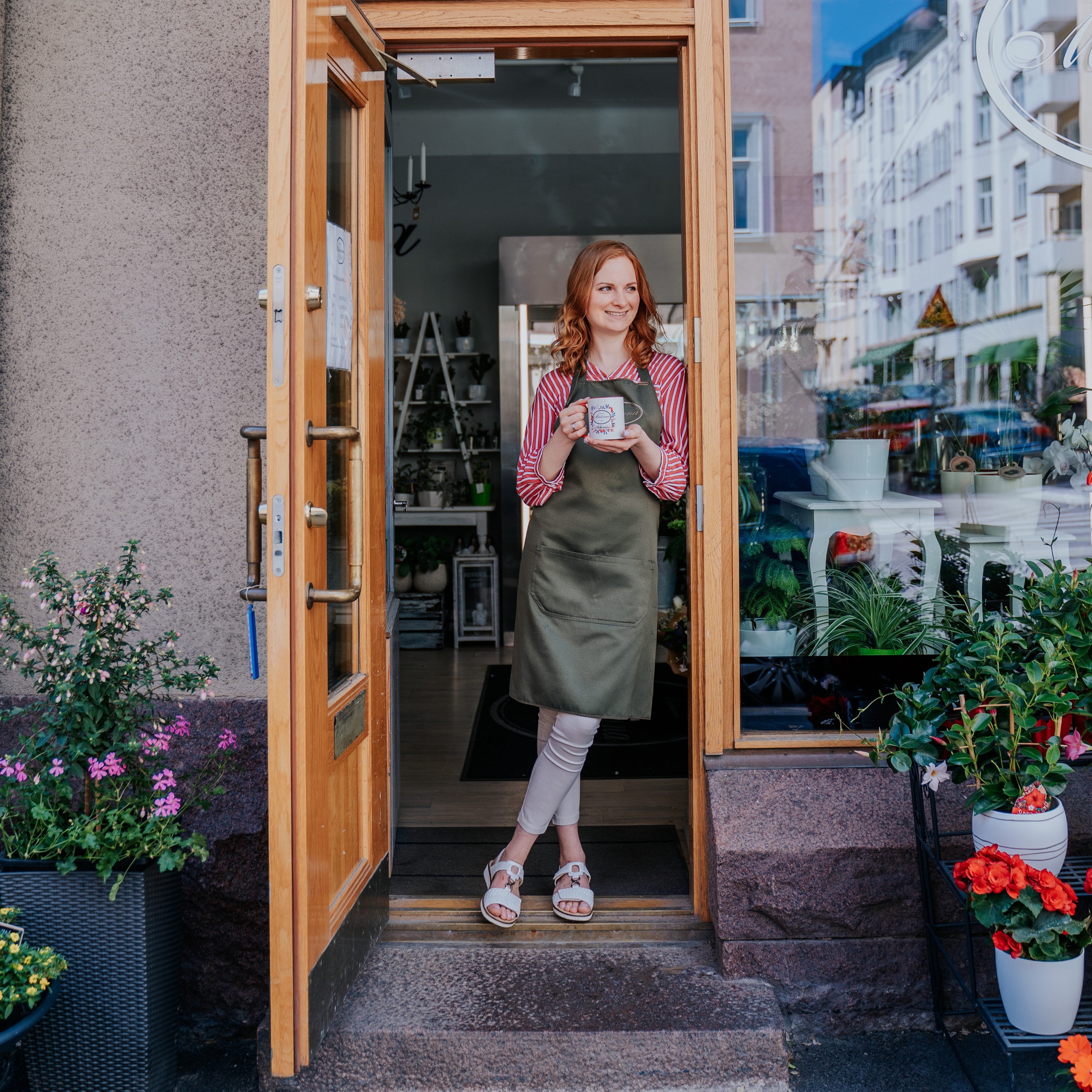 Madonna Kukkat flowershop brand photoshoot. Oxana Dia Business and Brand Photography and Videography in Barcelona