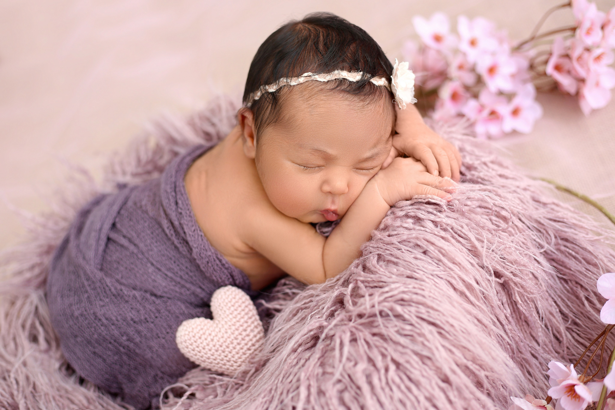 Vestuario Newborn. Fotógrafo en Mataró, Eugenia Shikhina