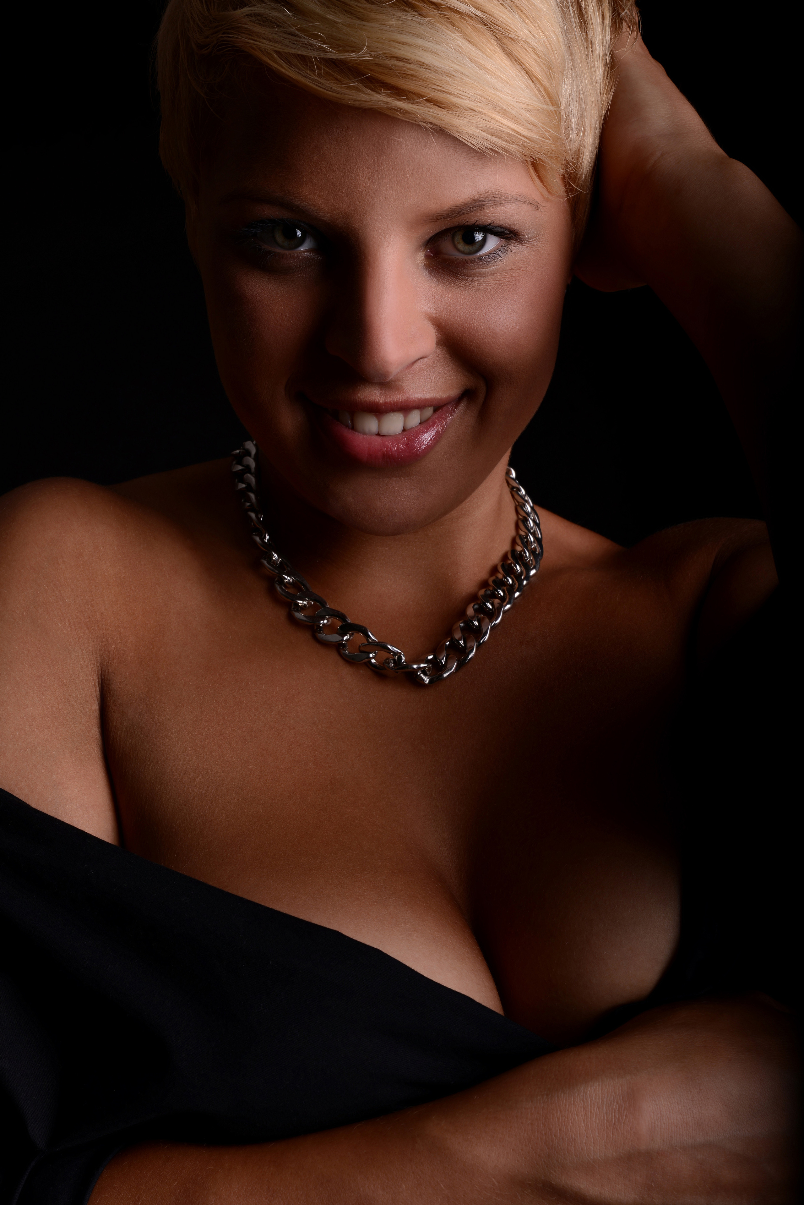 Dessous / Teilakt / Akt. VF-Foto Fotograf aus Leidenschaft