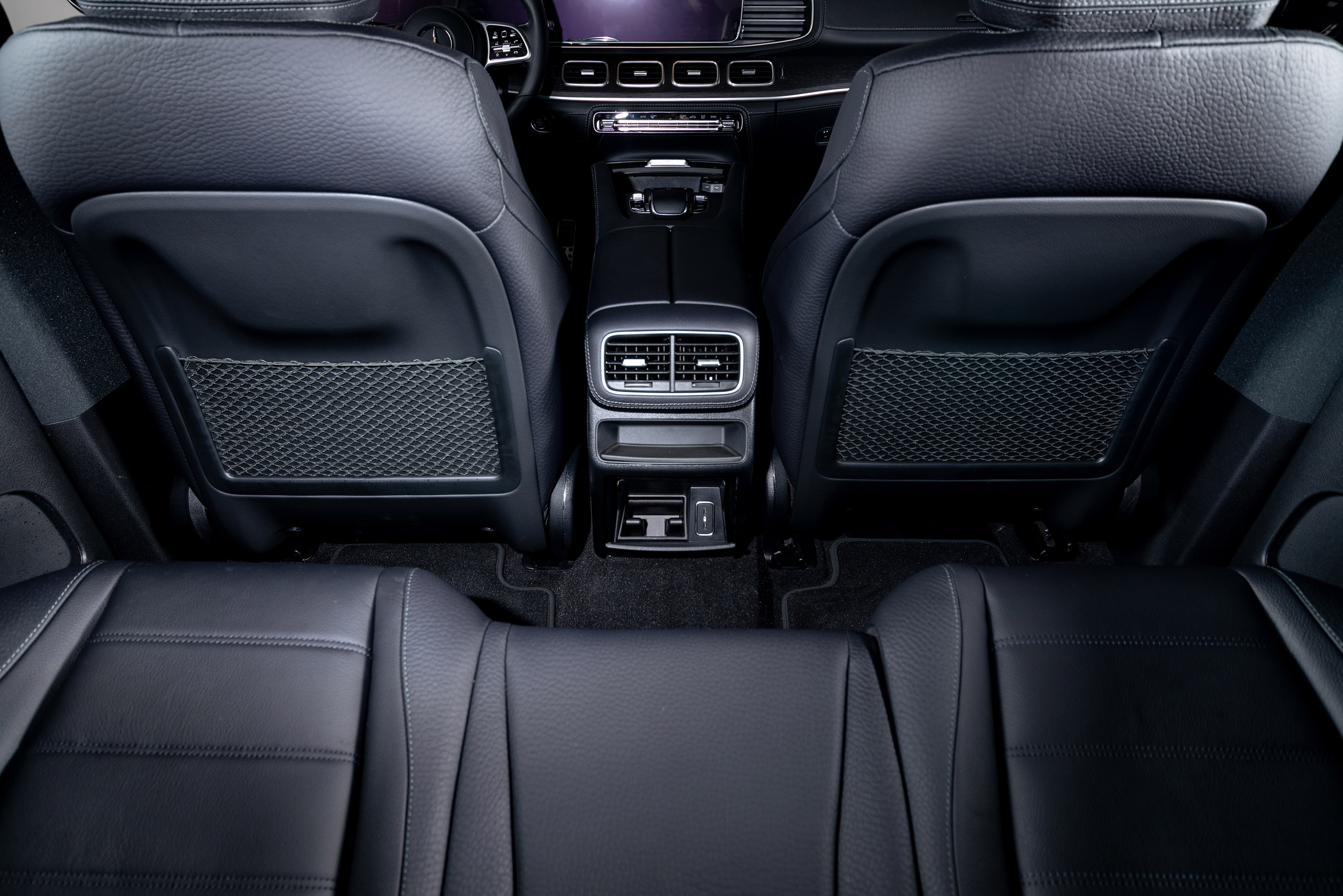 Автомобильная фотосъемка Mercedes GLS в студии. FOTÓGRAFO MÉXICO QUINTANA ROO