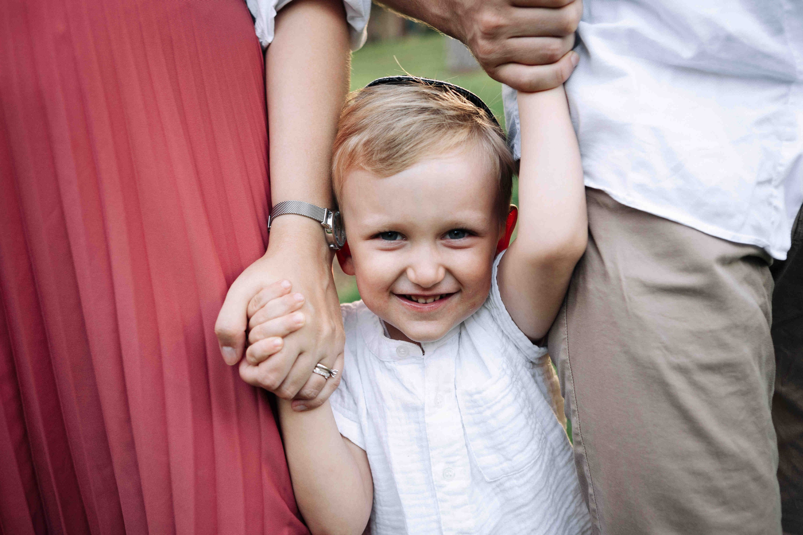 COZY PHOTO SESSION WITH A SWING. Https://shi-photo.com/