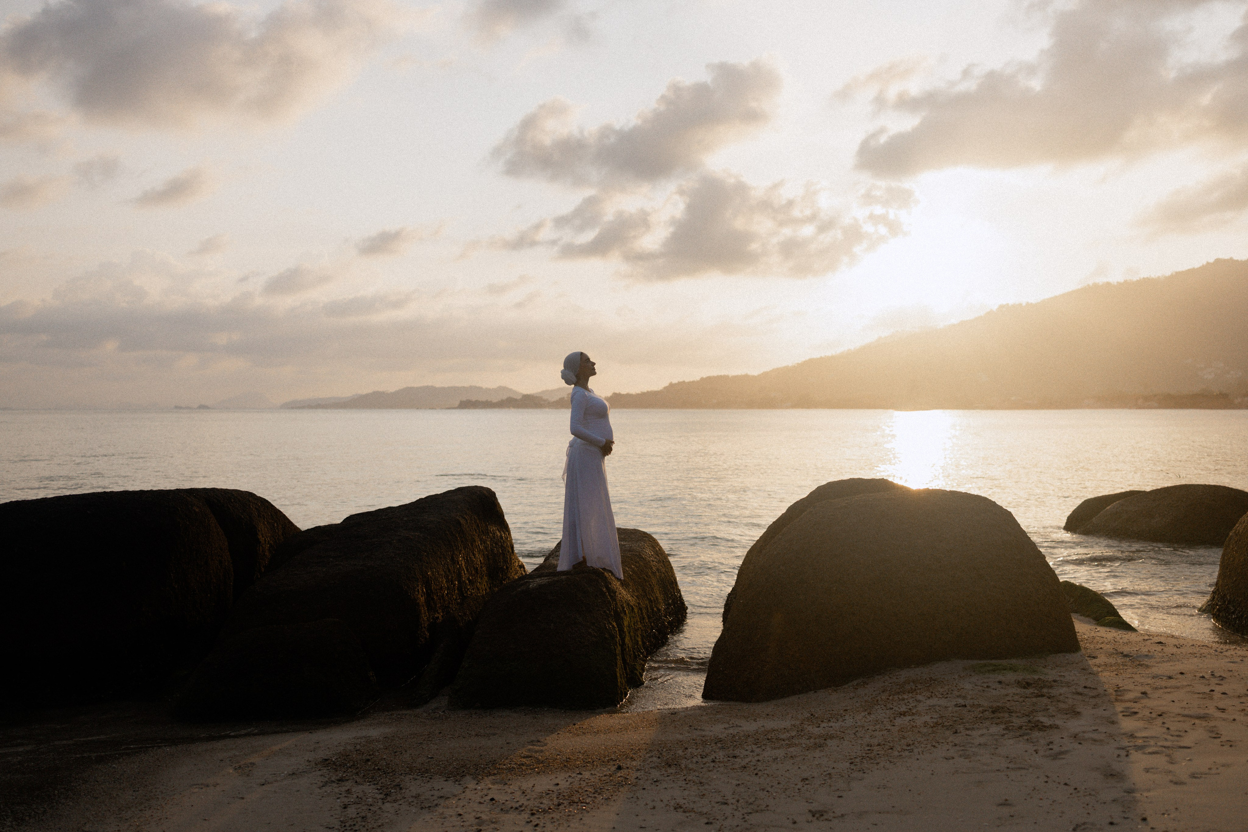 PREGNANCY. Photographer on Koh Samui