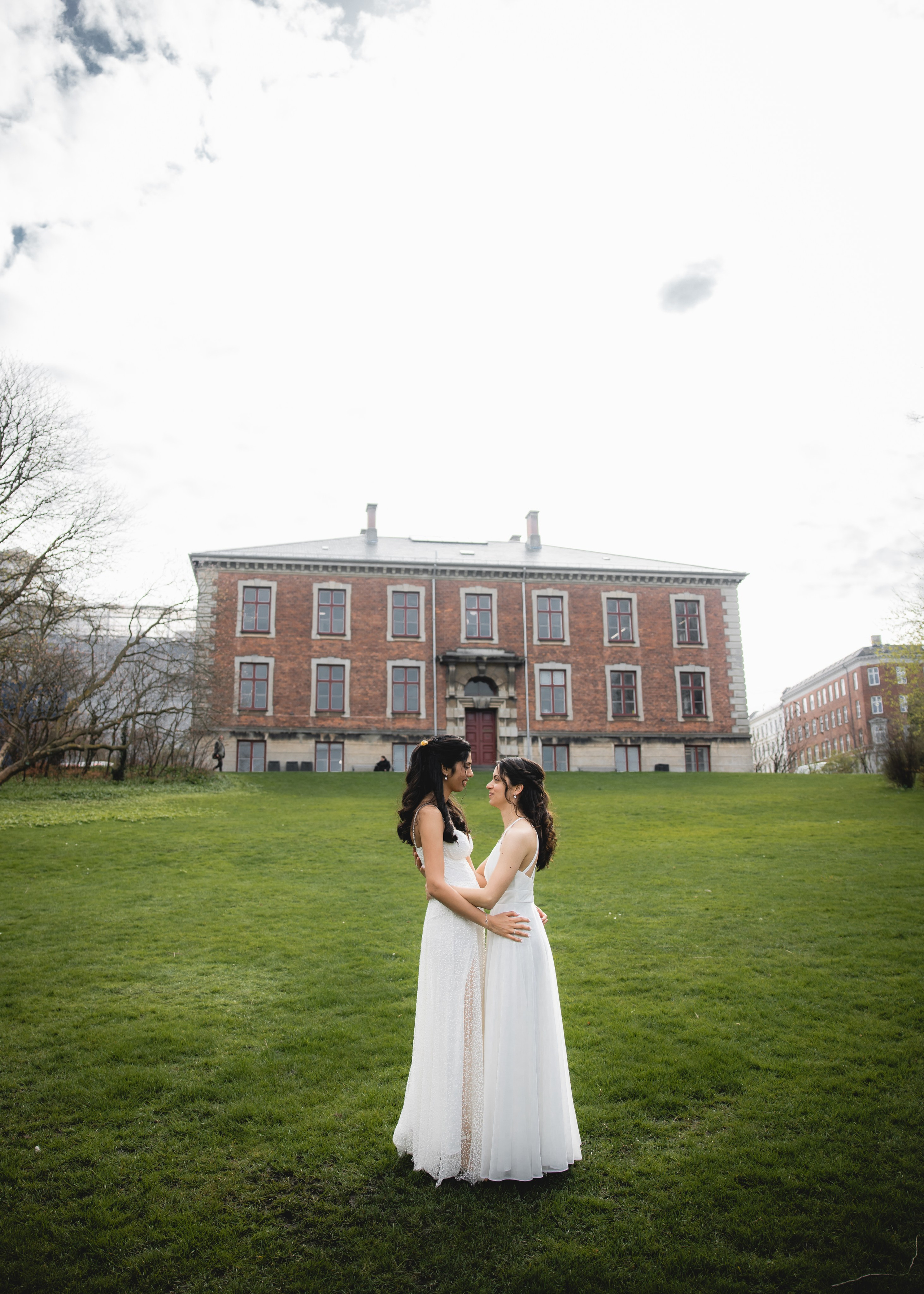 Shai & Batel. Professional wedding photographer in Copenhagen, Denmark — Julia Byron