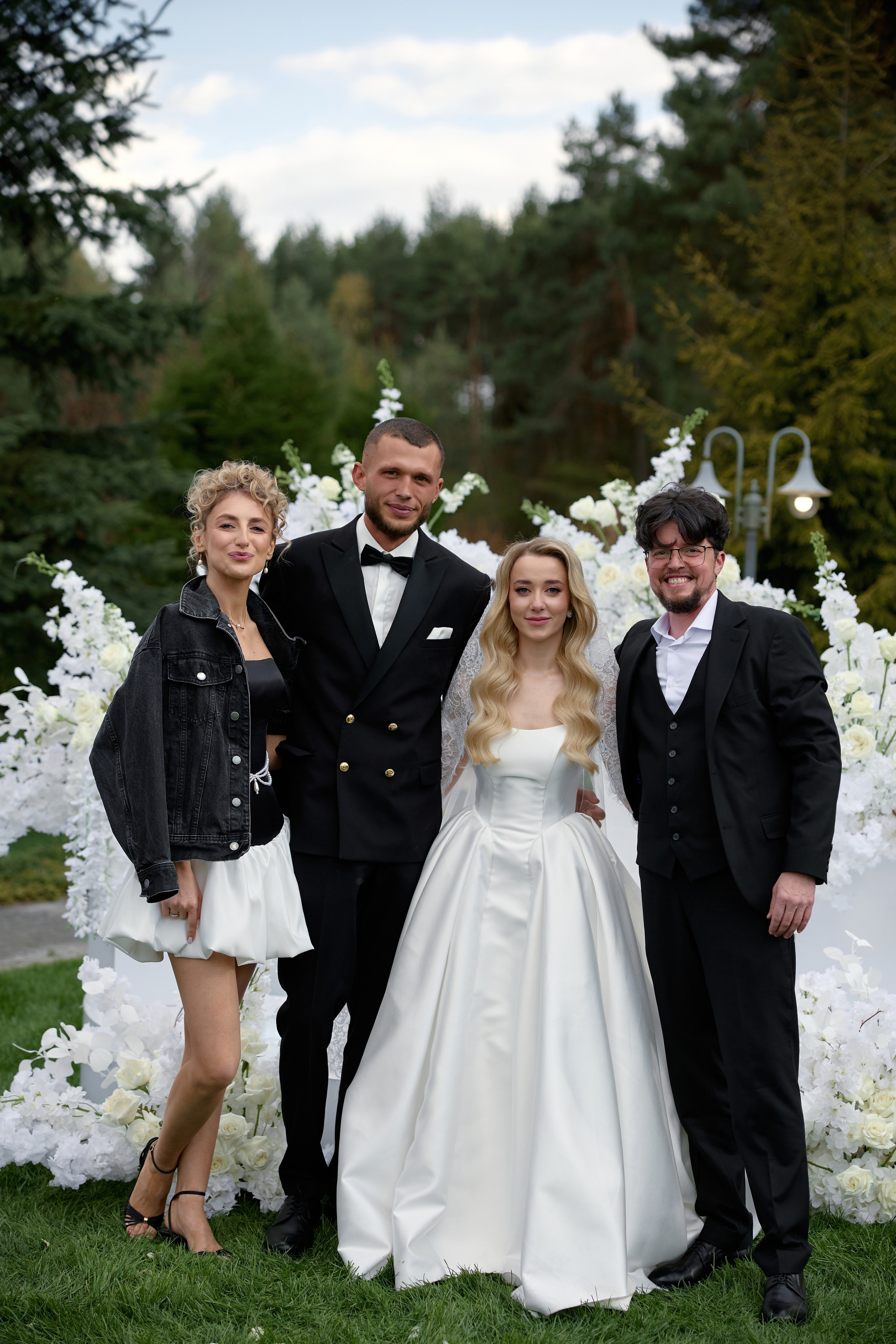 Natalia & Roman. Dworek przy lesie. Fotograf ślubny i rodzinny w Krakowie Yana Klymova