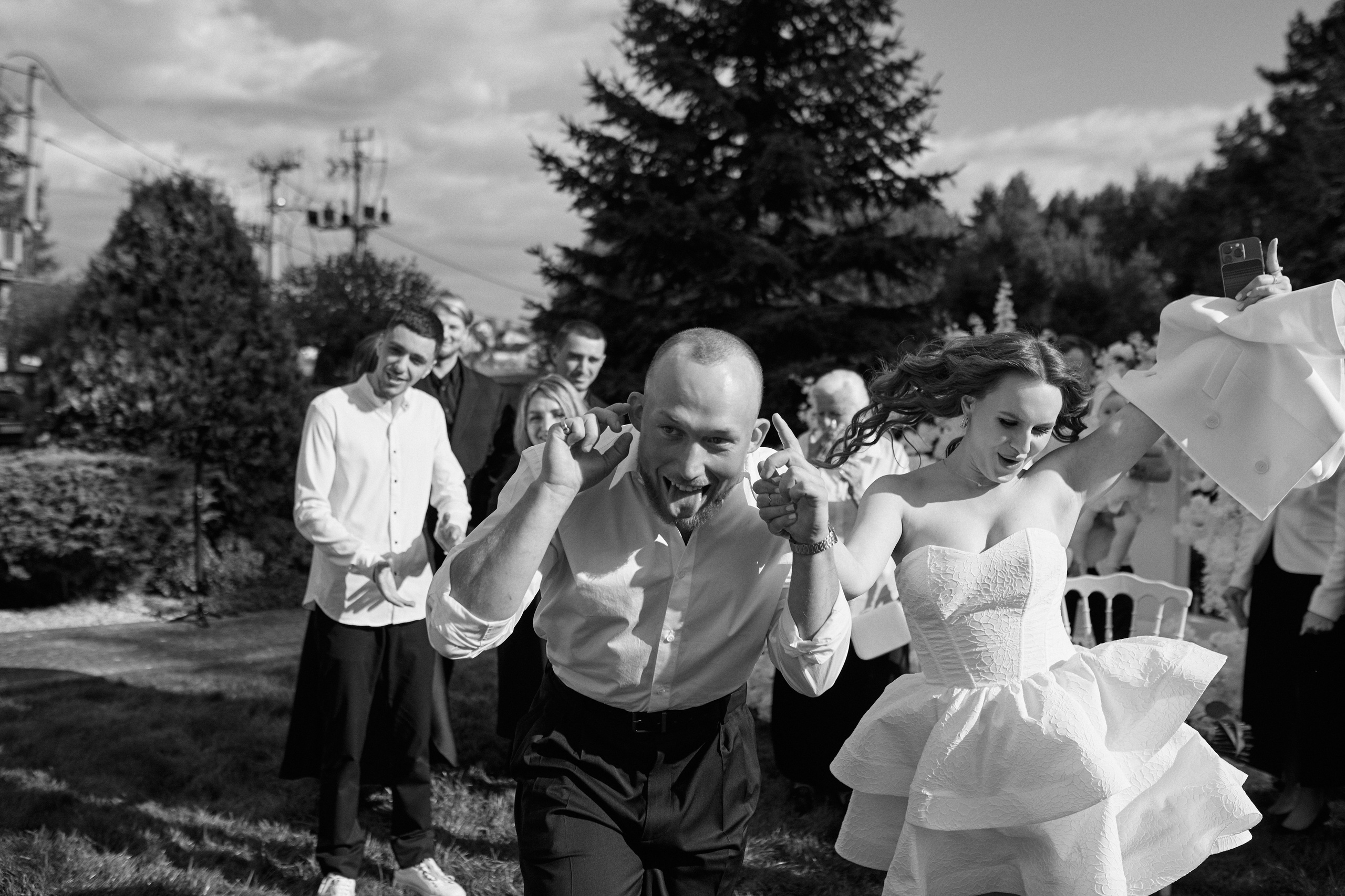 Natalia & Roman. Dworek przy lesie. Fotograf ślubny i rodzinny w Krakowie Yana Klymova