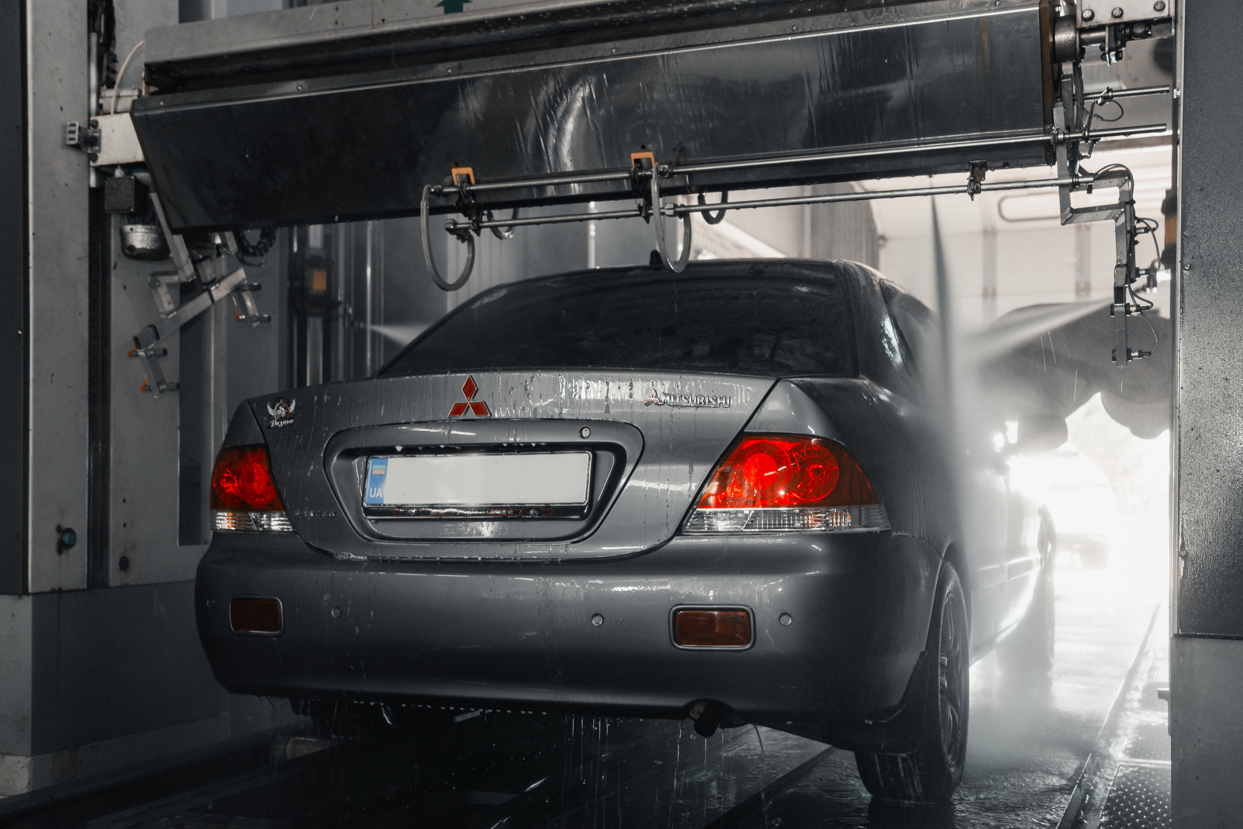 Automatic Car Wash. Photographer in Paris — Vitalii Motruk