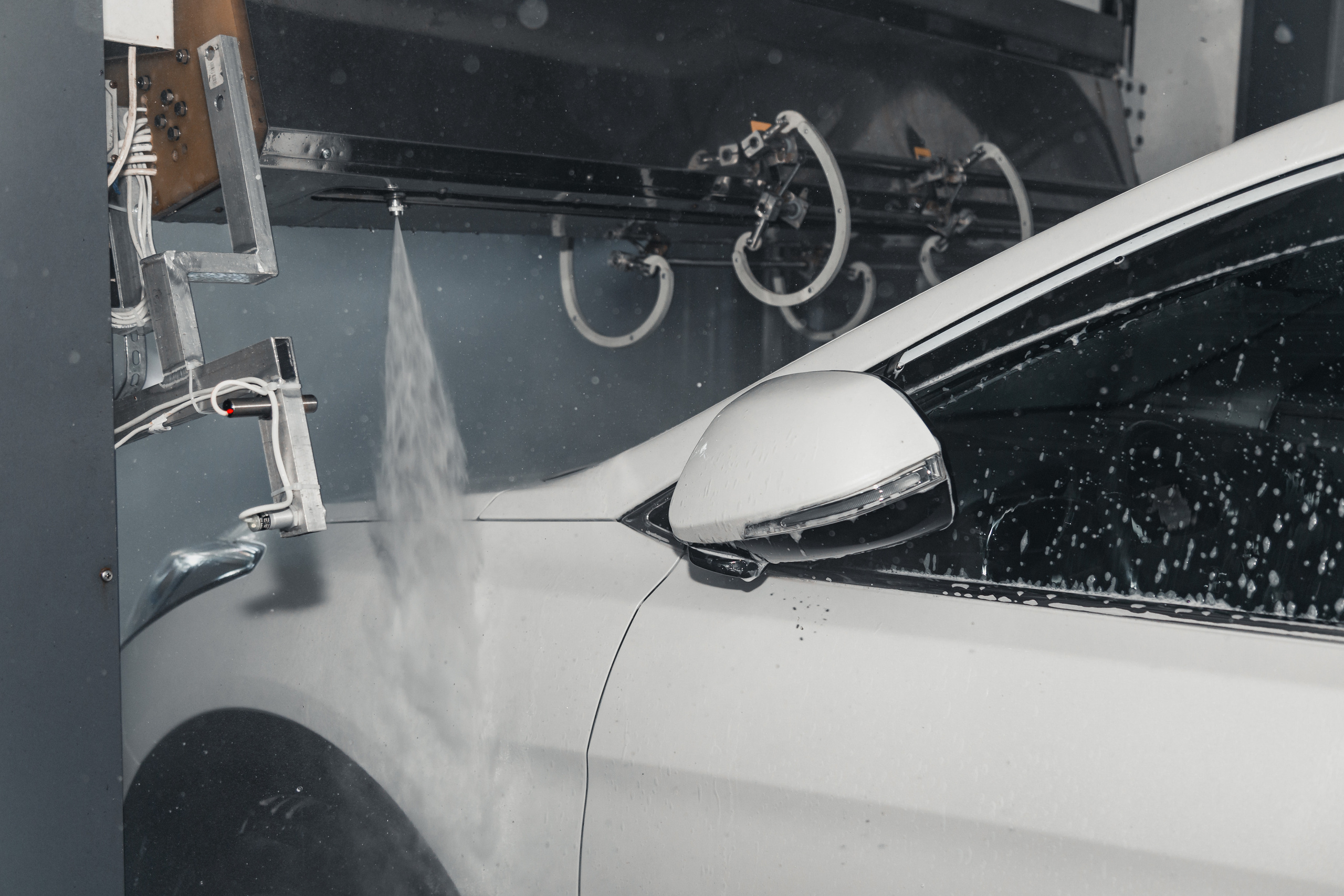 Automatic Car Wash. Photographer in Paris — Vitalii Motruk