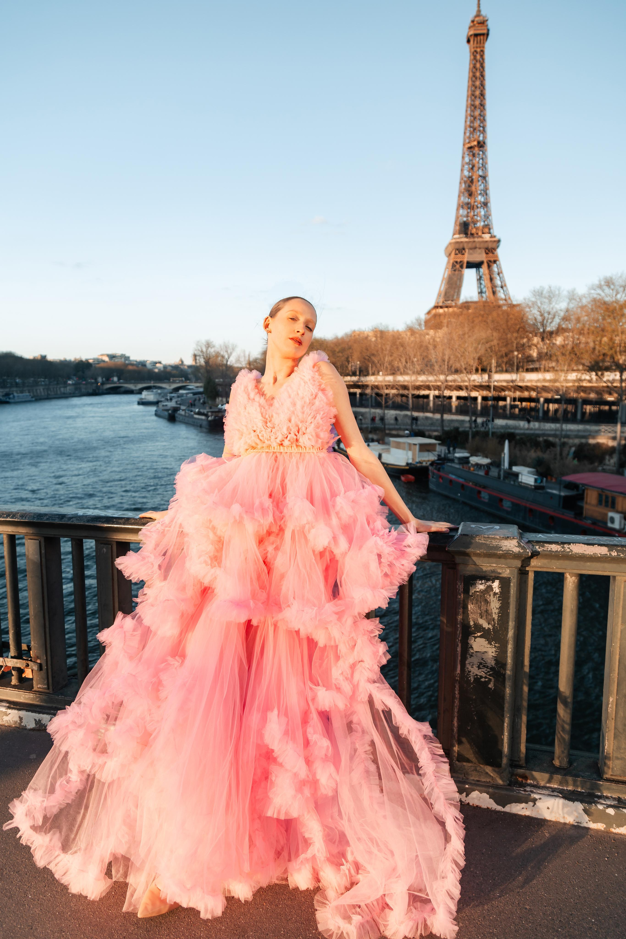 Tamara x Dresses. Photographe de voitures à Paris — Vitalii Motruk