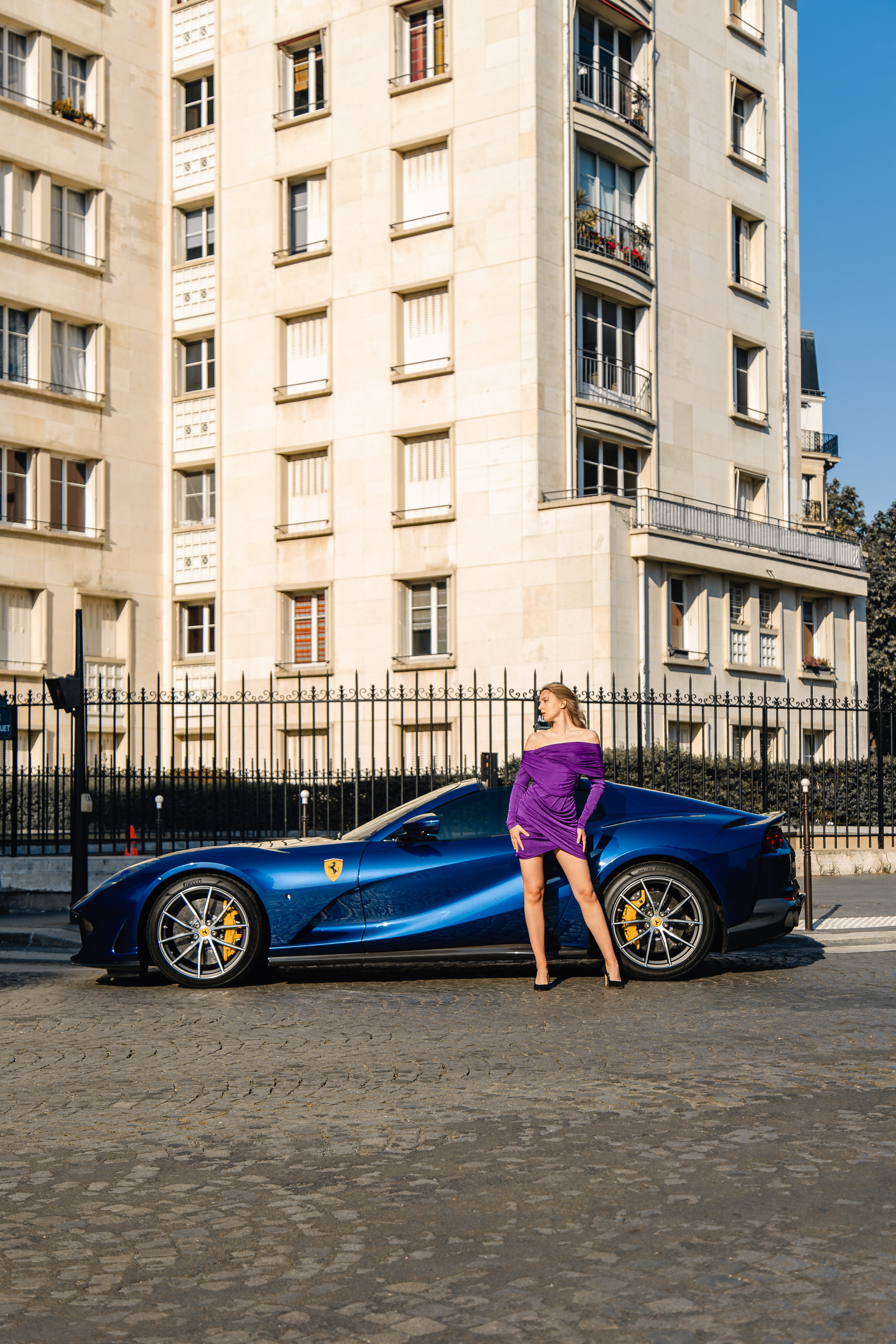 Anna x Ferrari 812. Photographer in Paris — Vitalii Motruk