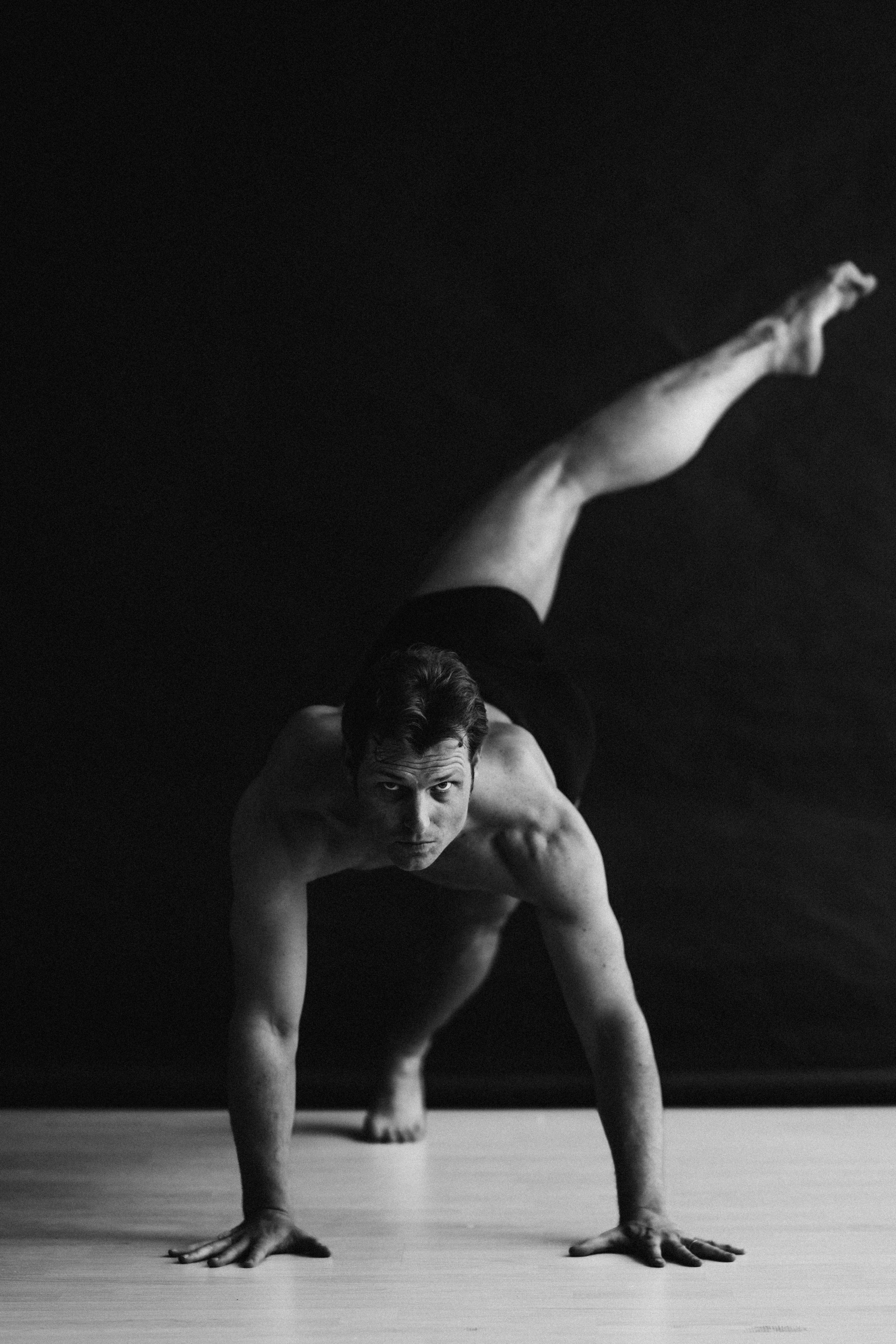 DANCERS. Victoria Olonen – Cinematic Portrait Artist | Helsinki & Europe