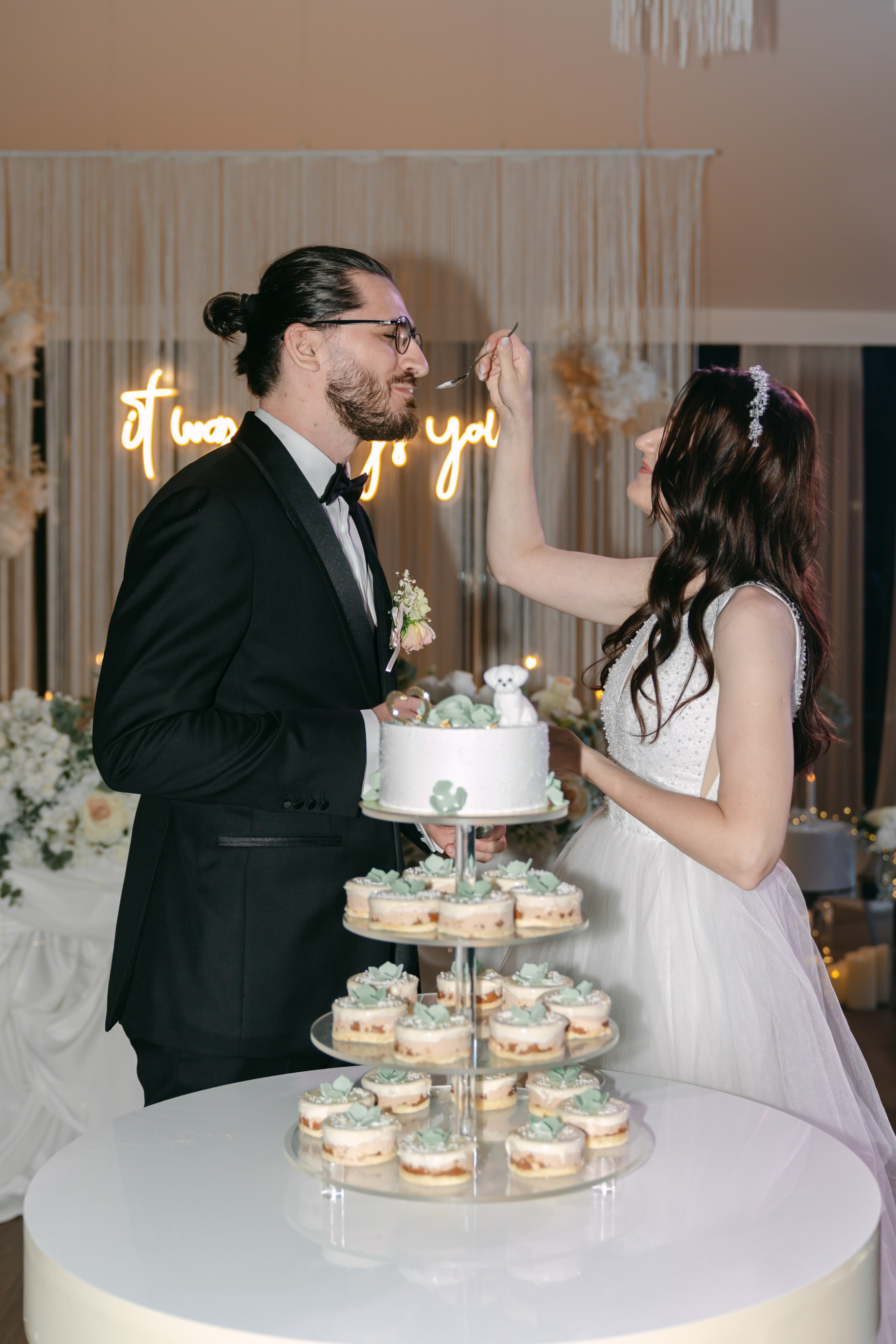 Gabriela & Dragos. Gabrielacojocariu.com