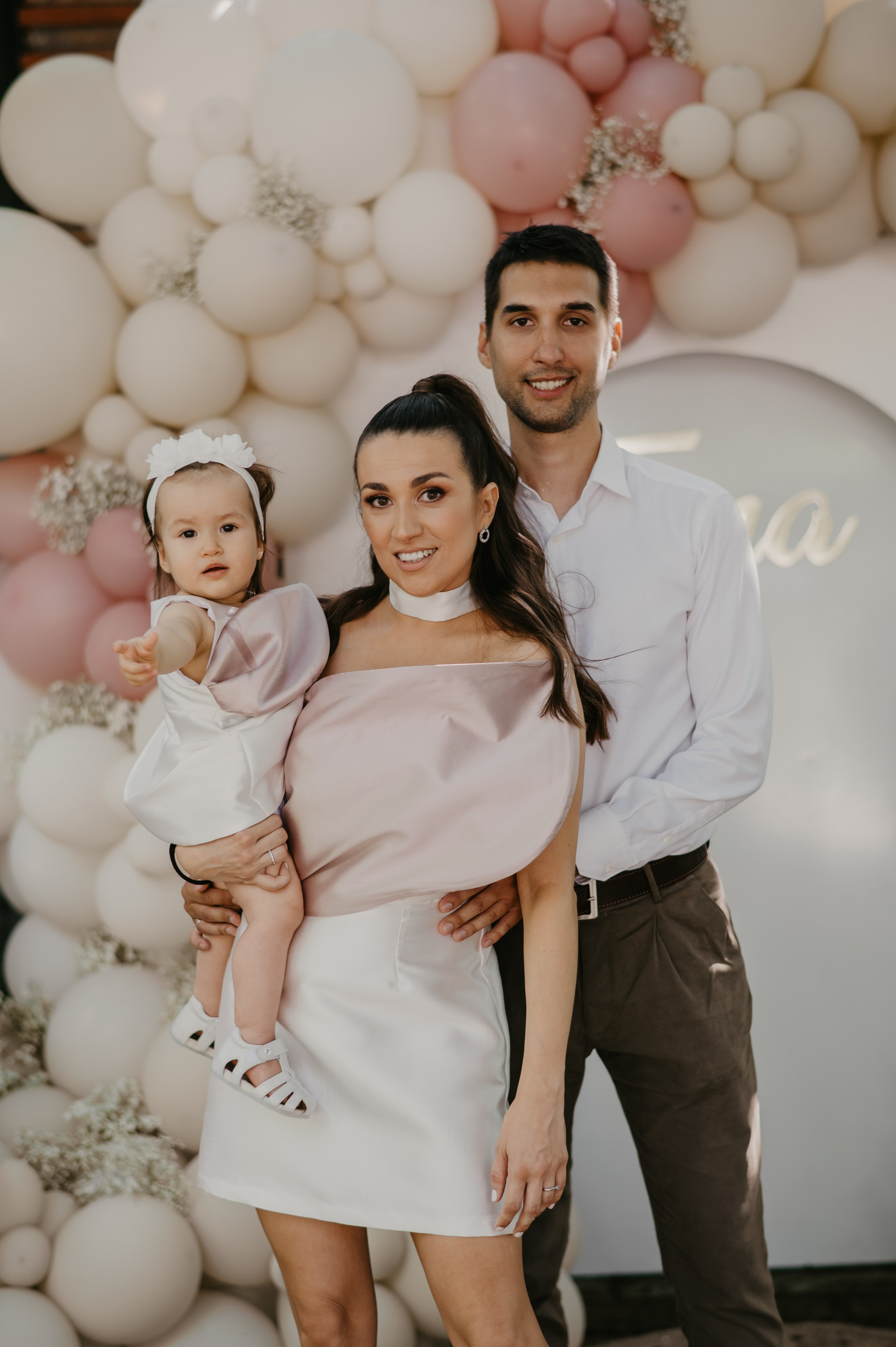 Emin prvi. Ana Sladojevic